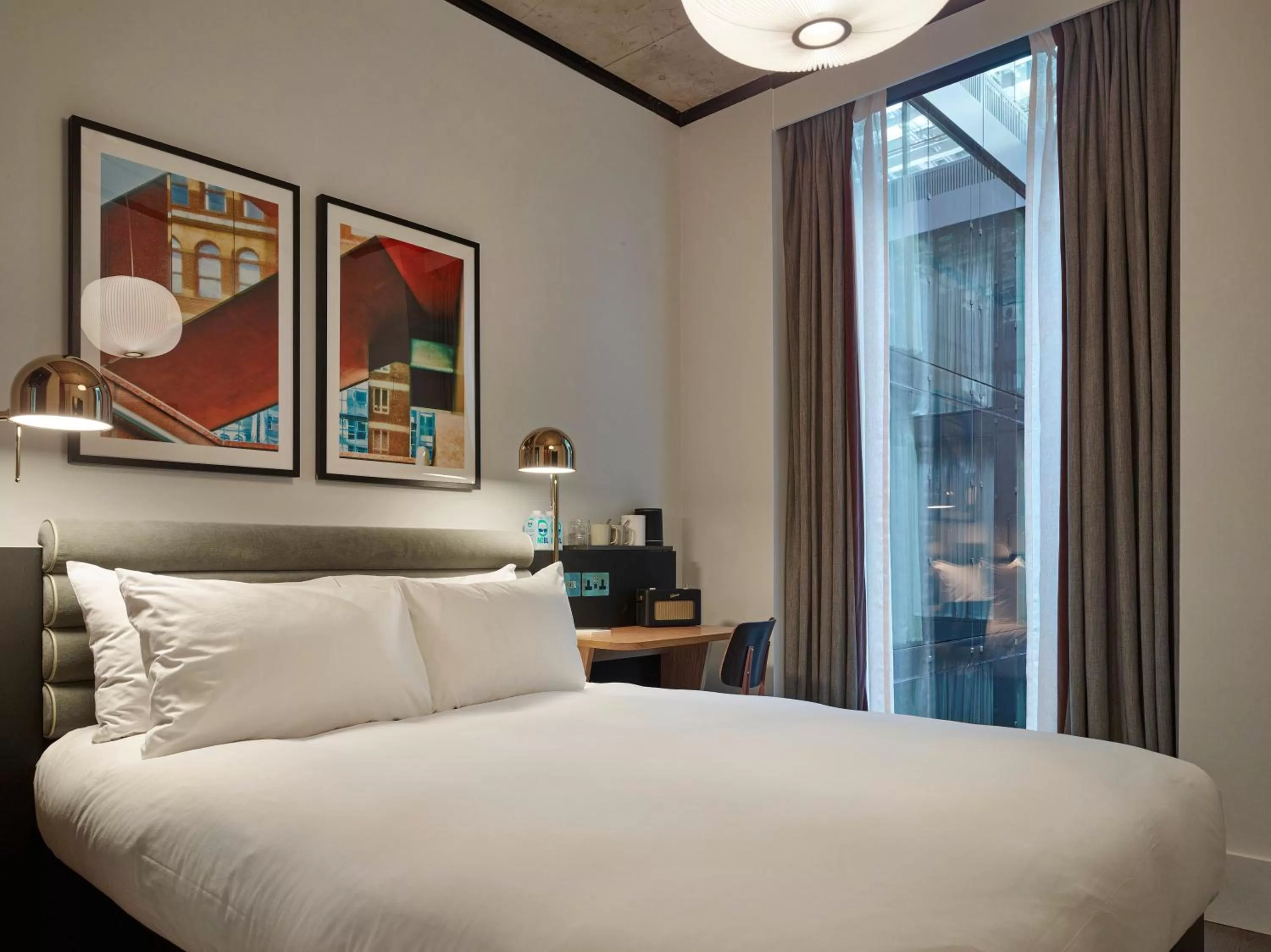 Bedroom, Bed in TRIBE London Canary Wharf