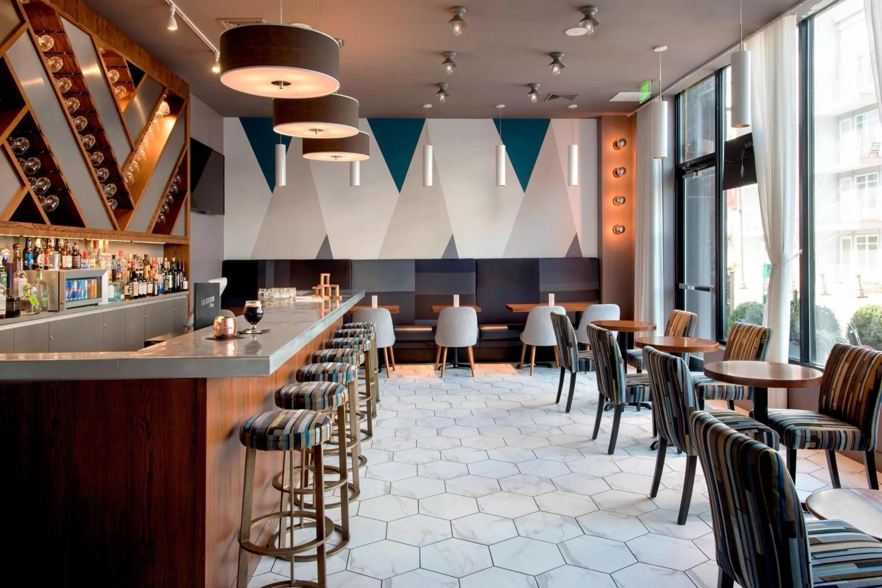 Restaurant/places to eat in Element Harrison-Newark