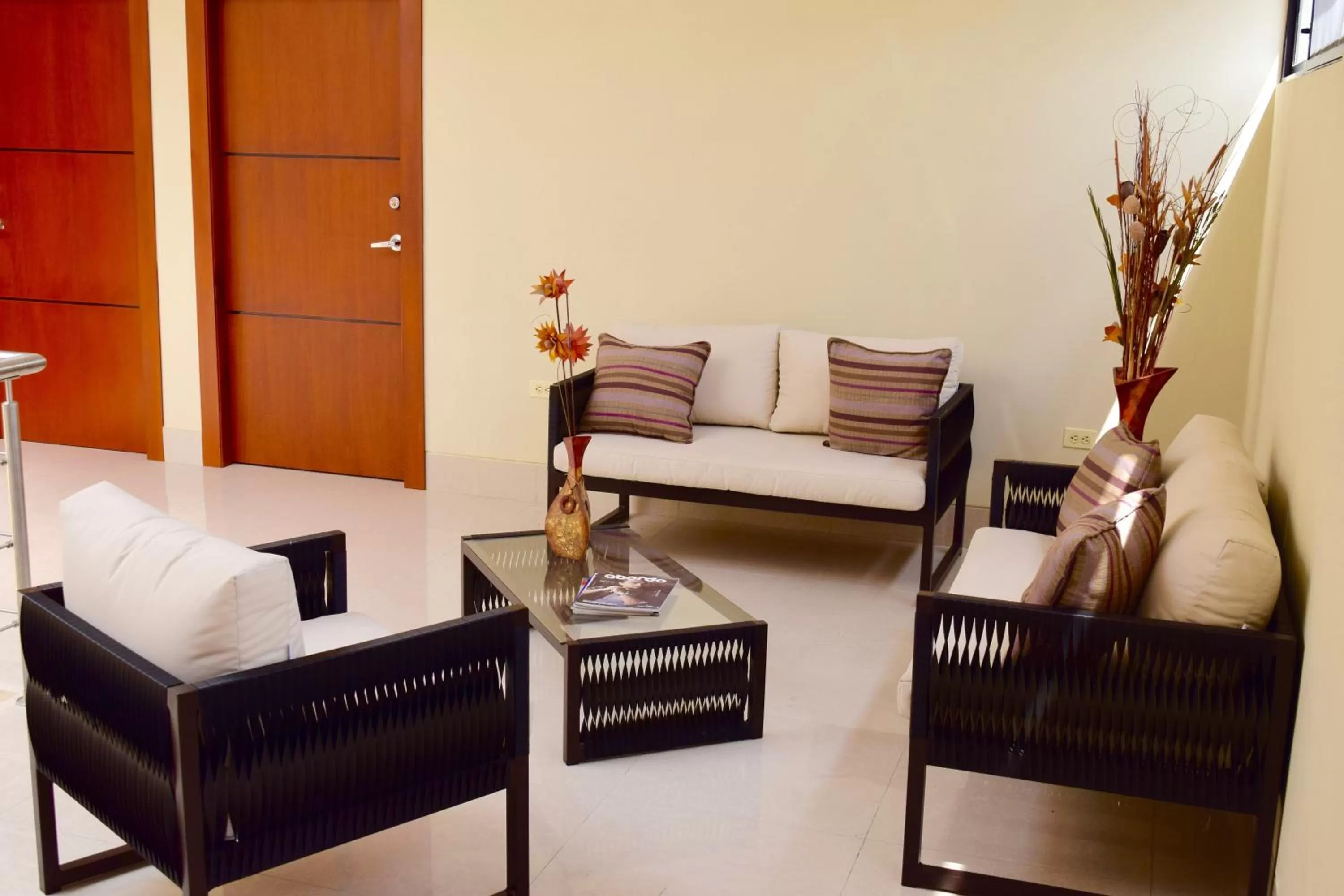 Lobby or reception in Hotel Apart Guayaquil Aeropuerto