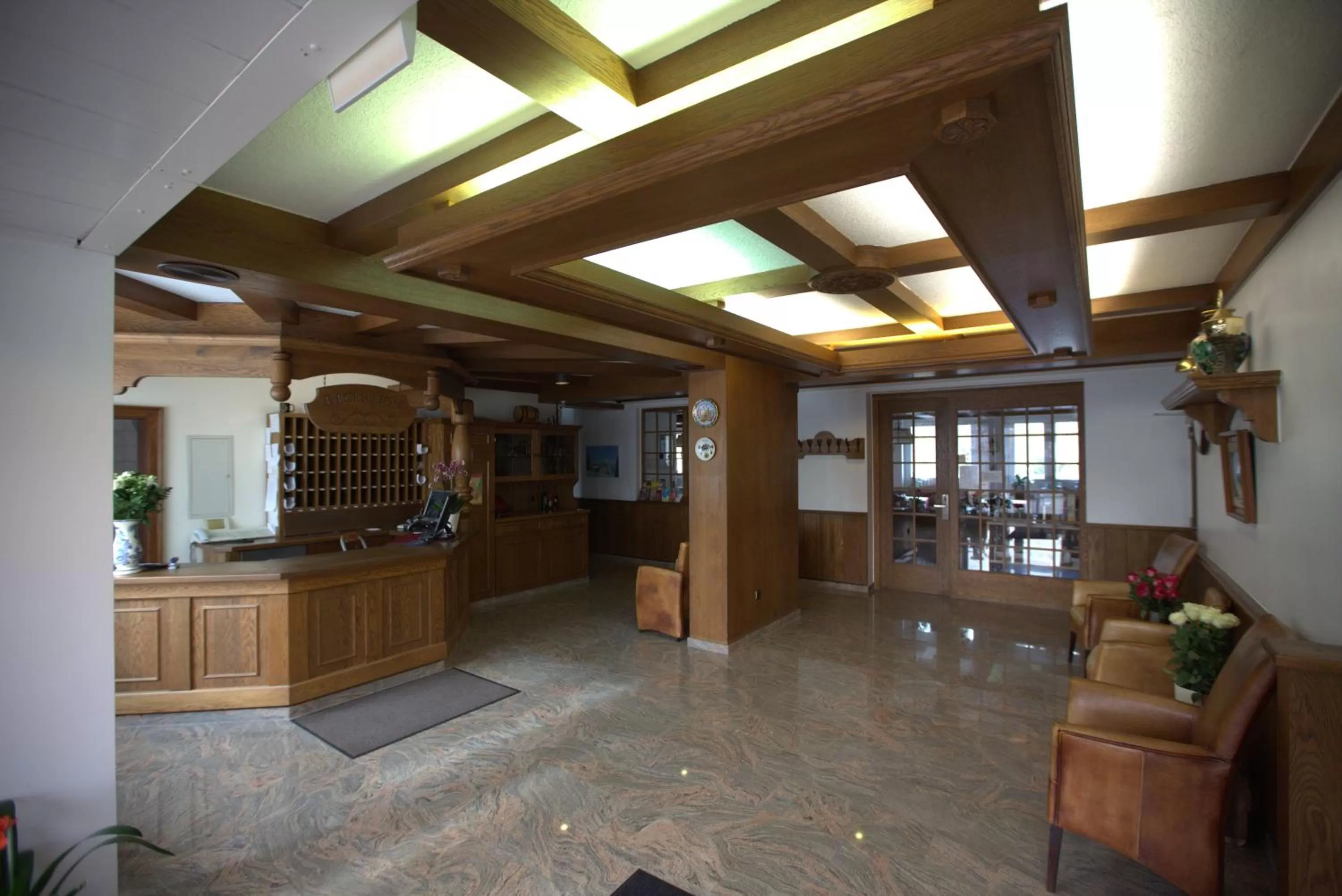 Lobby or reception in Airport Hotel Walldorf