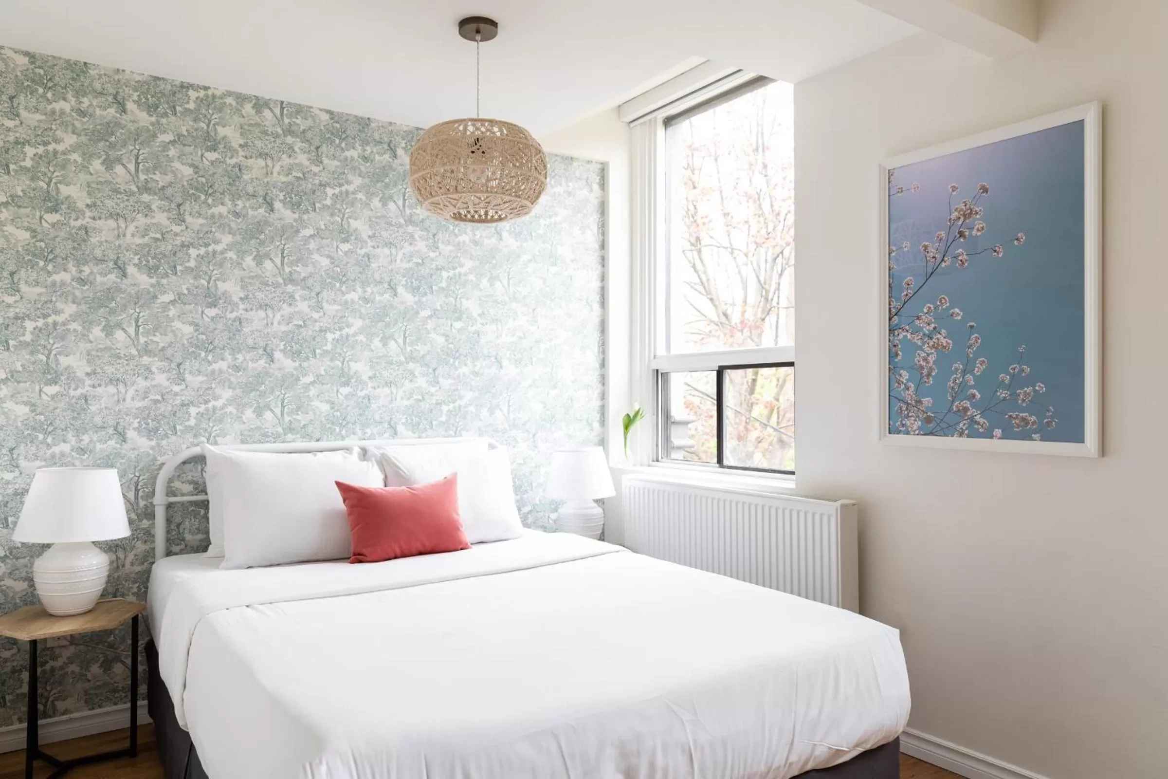 TV and multimedia, Bed in Pembroke Inn