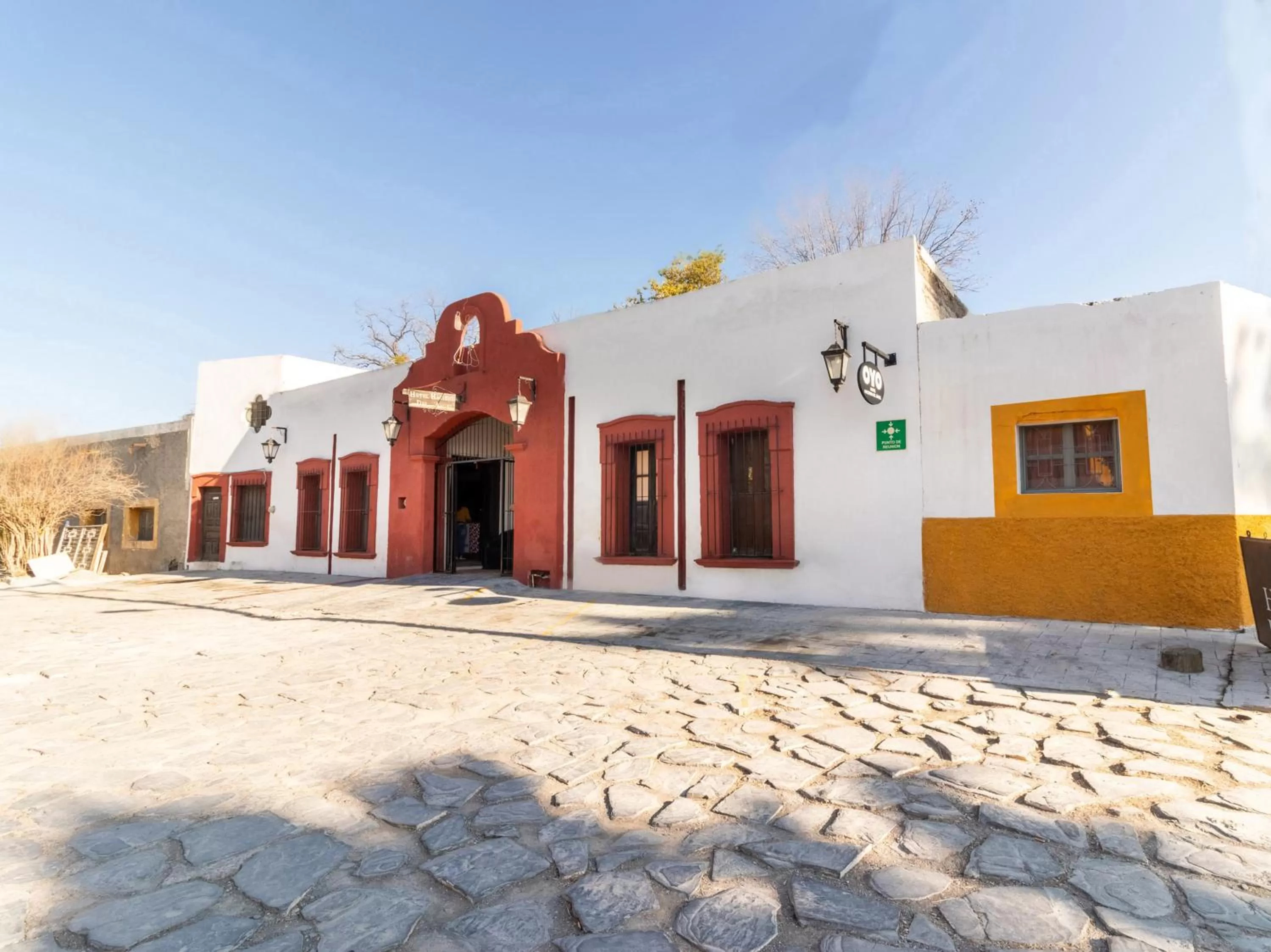 Facade/entrance, Property Building in Hacienda Del Angel