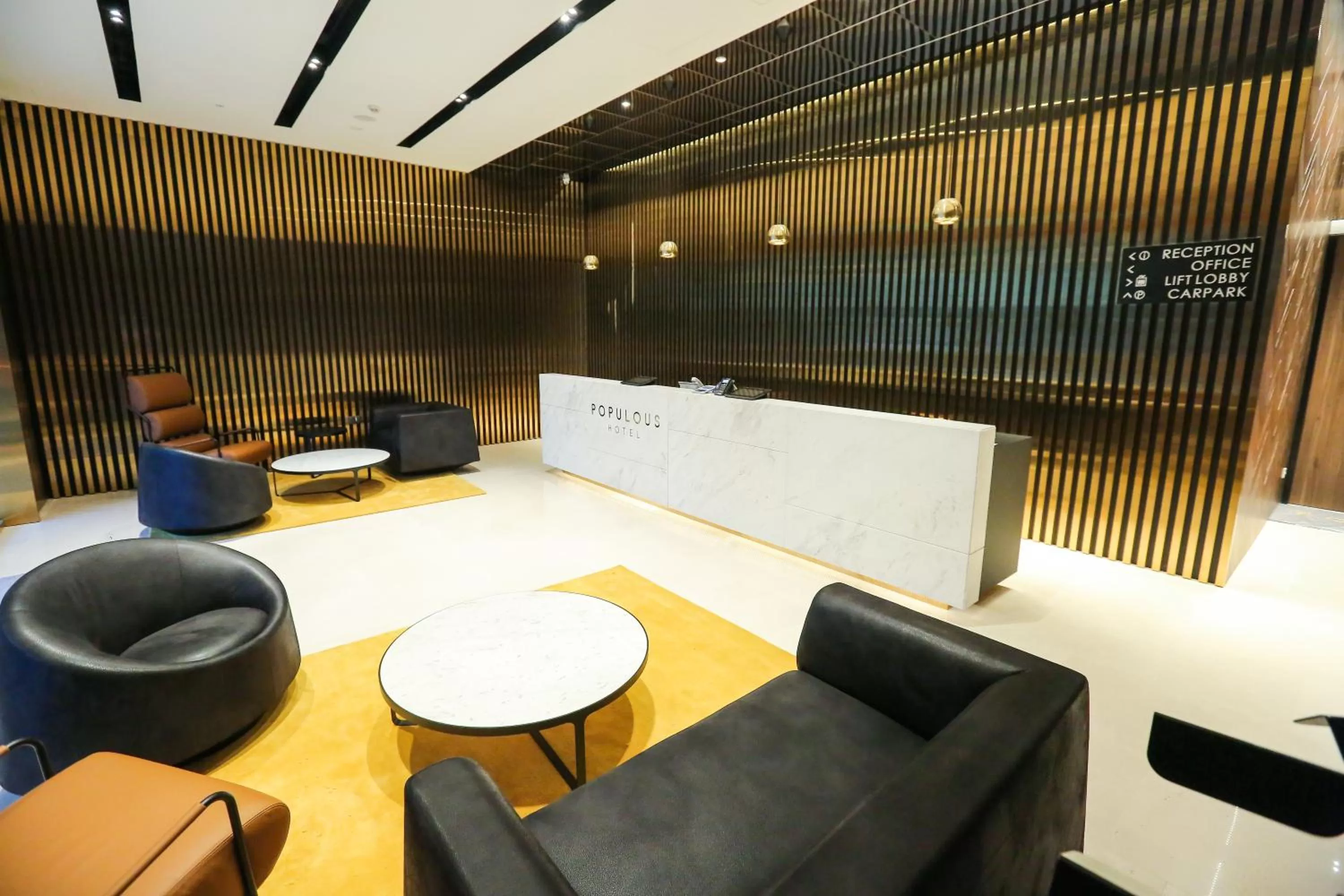 Lobby or reception in L Hotel Premier By Lion Peak