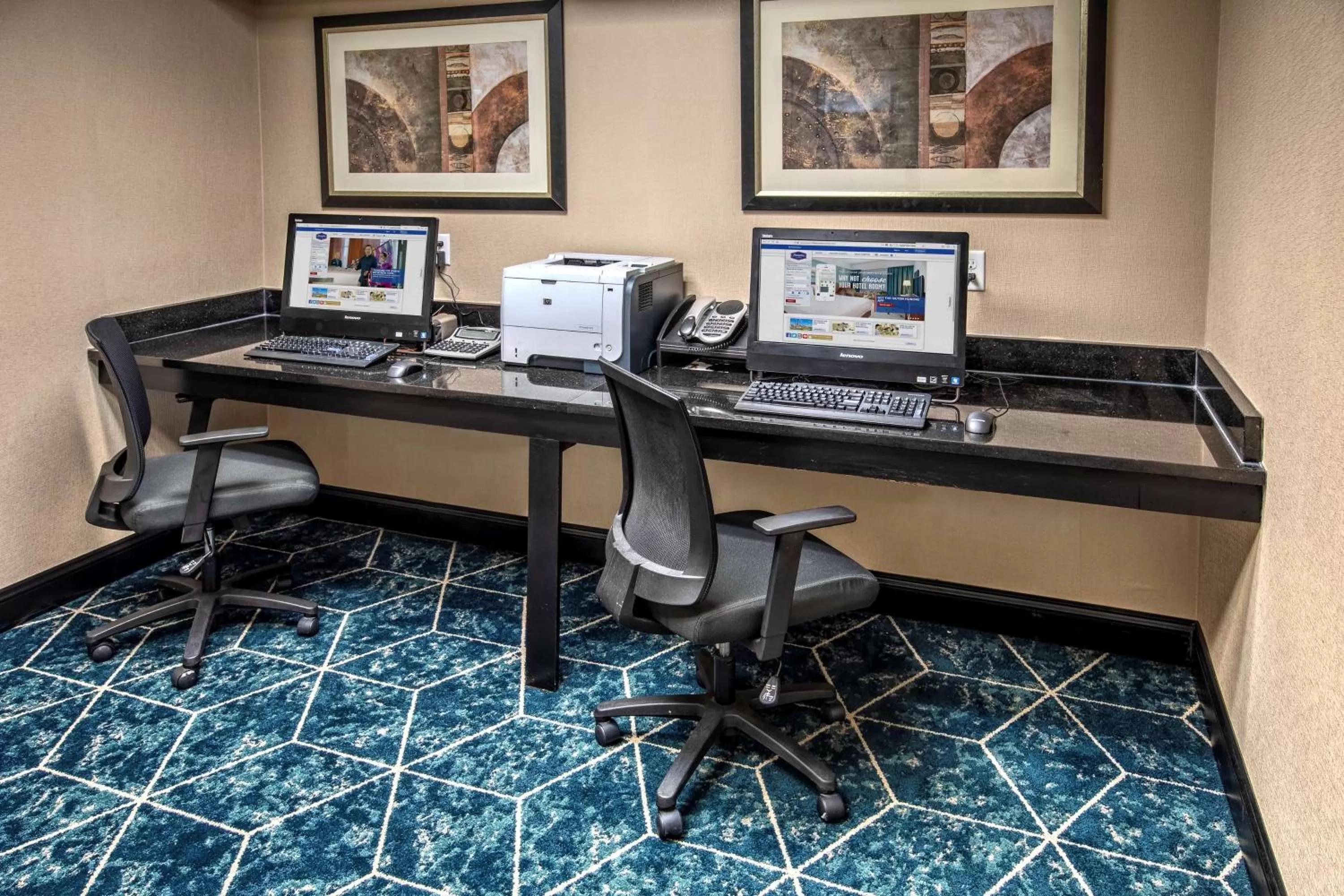 Business facilities in Hampton Inn Batesville