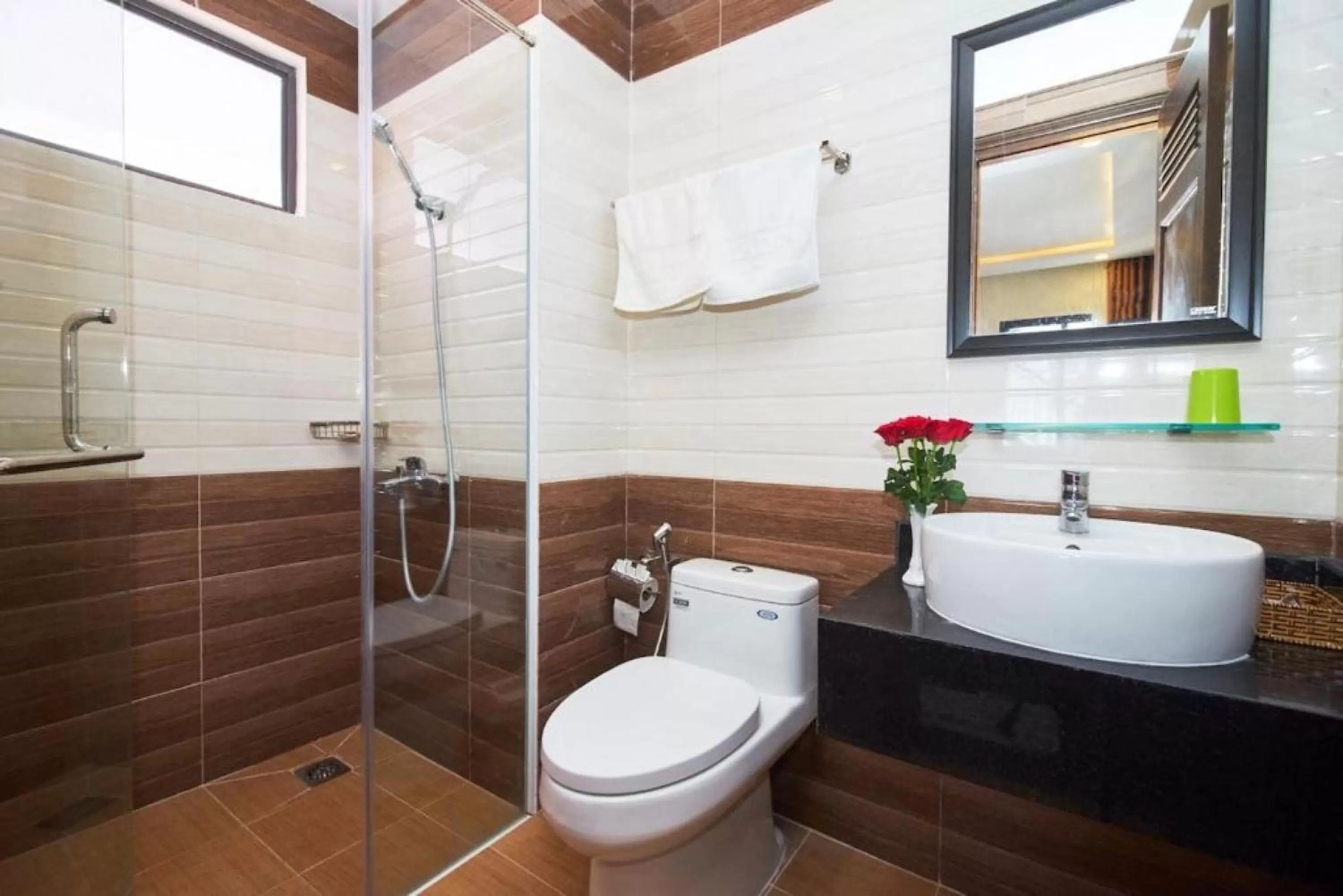 Bathroom in Aladin Hotel