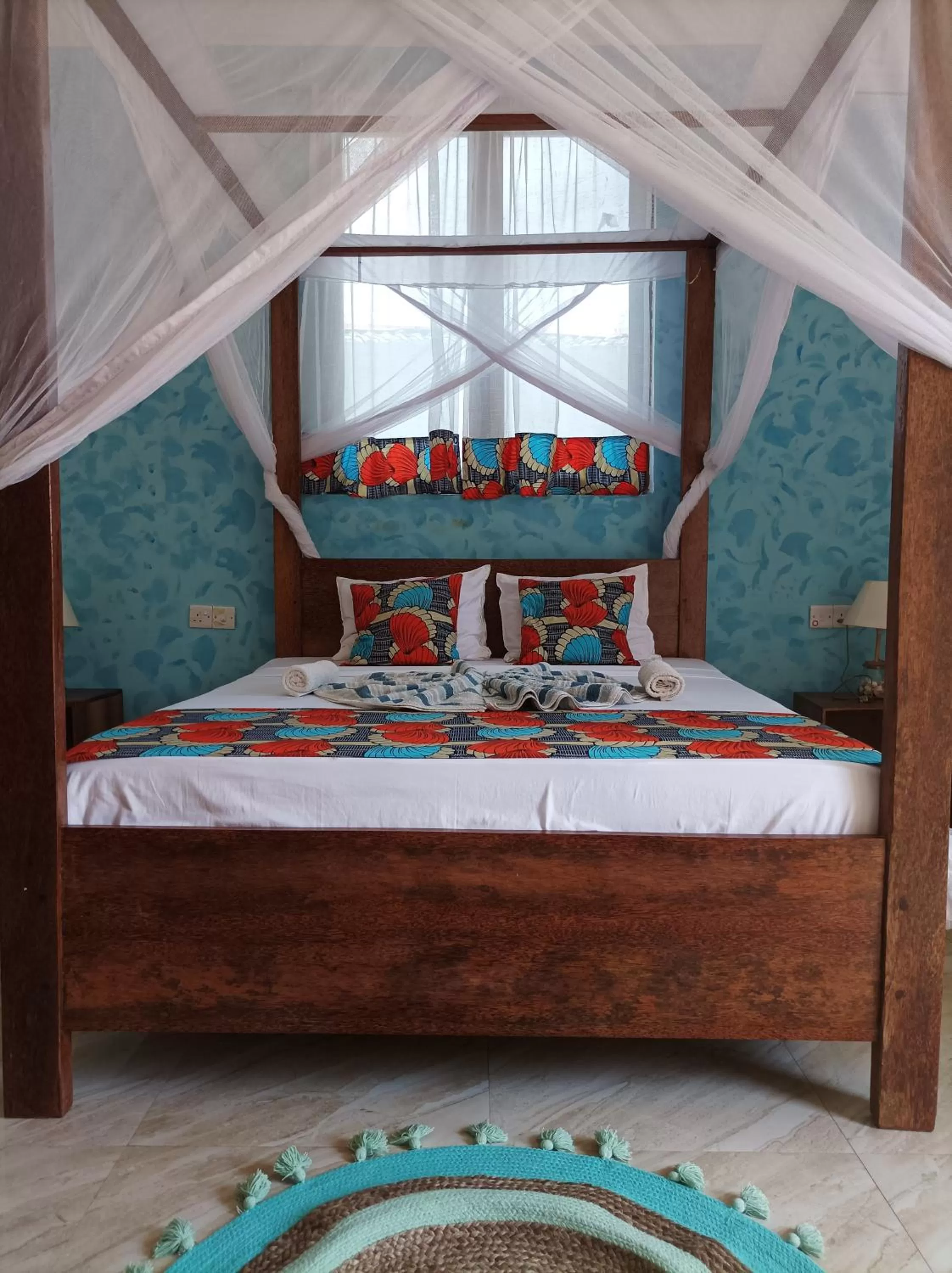 Bed in Zanzicrown