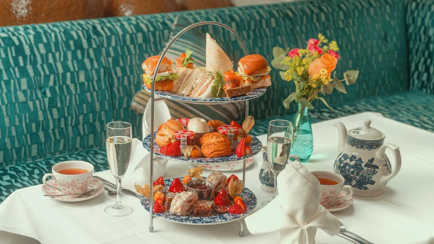 Food and drinks in Cavan Crystal Hotel