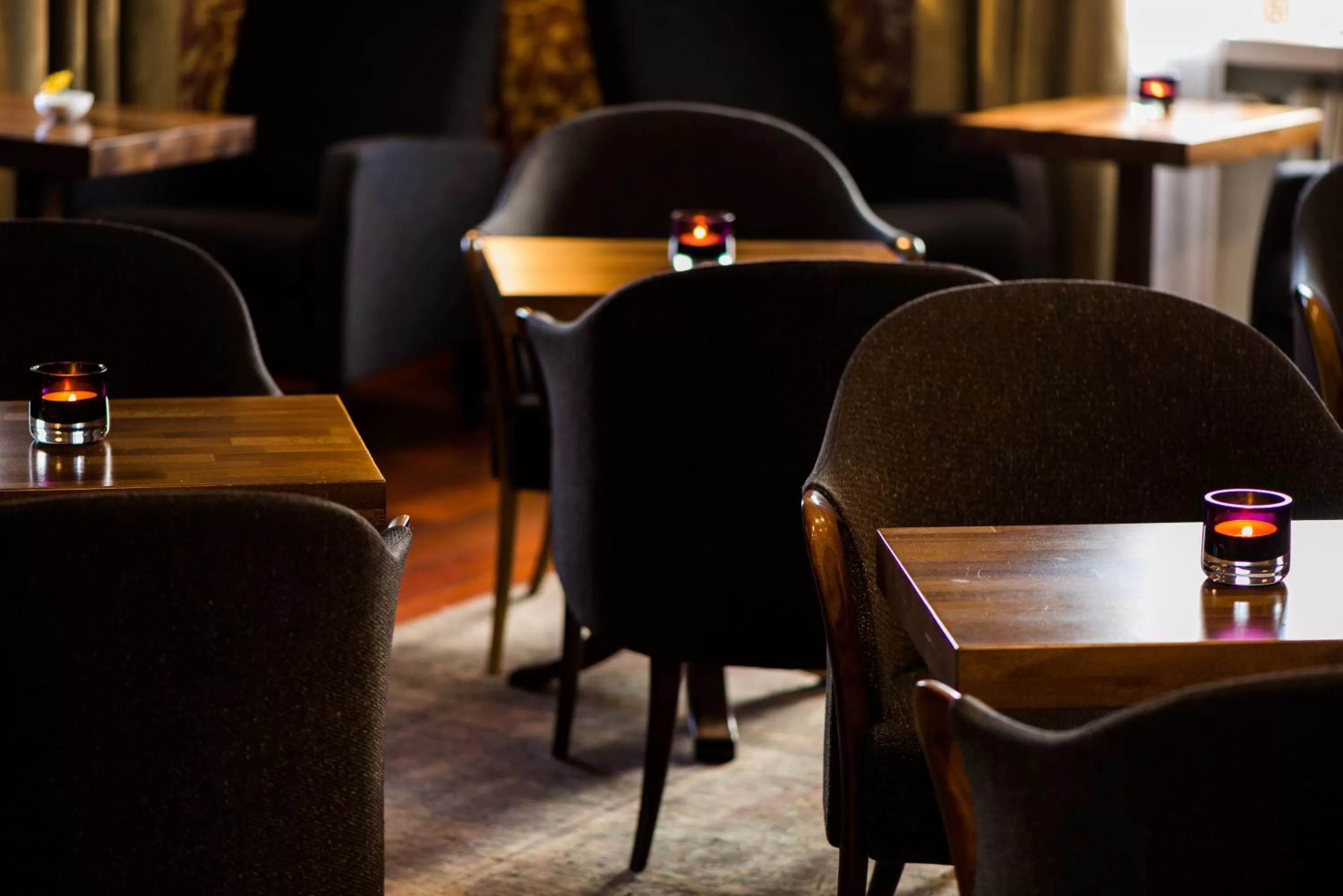 Lounge or bar in Boutique Hotel Yöpuu