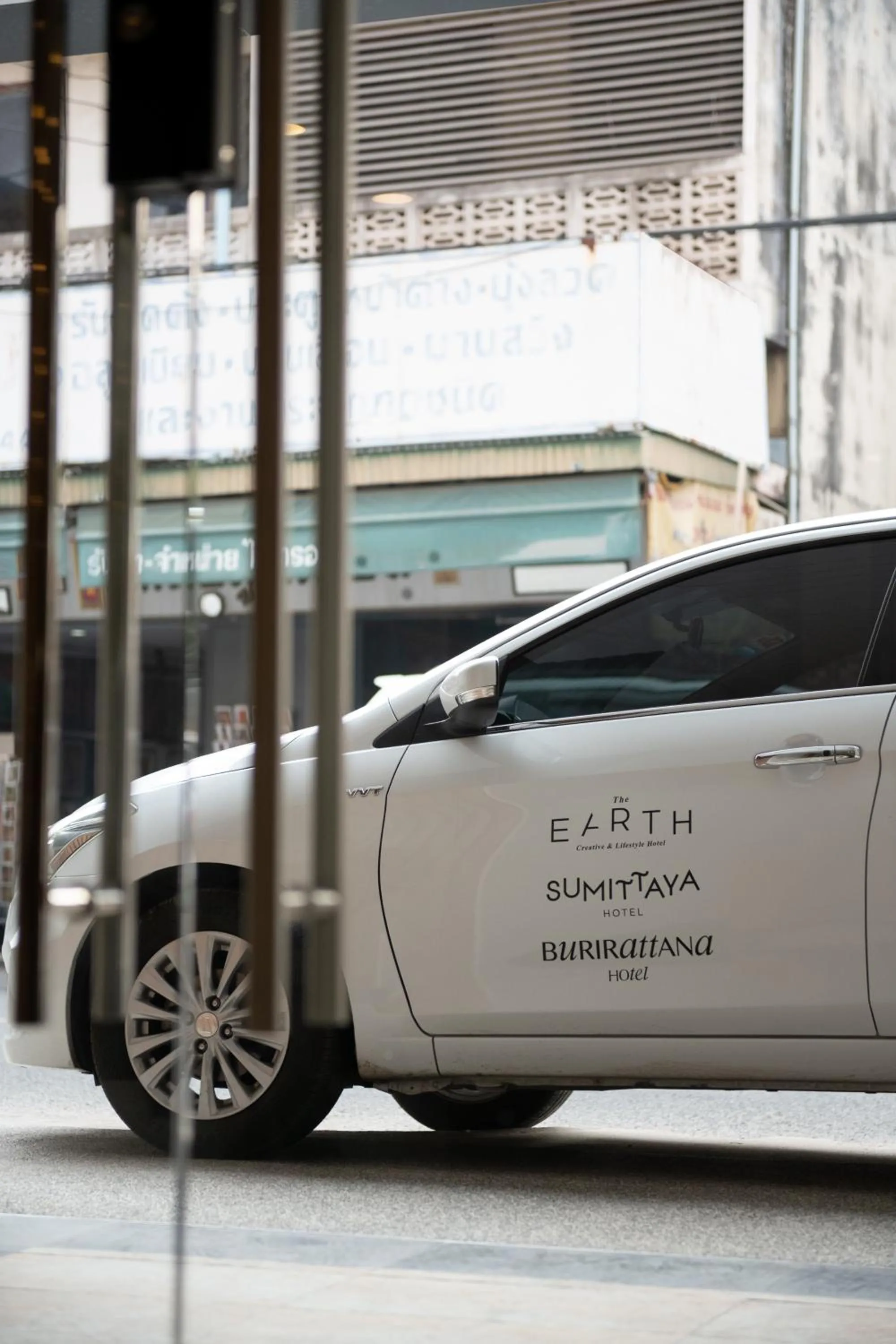 Facade/entrance in Sumittaya Chiangmai Hotel