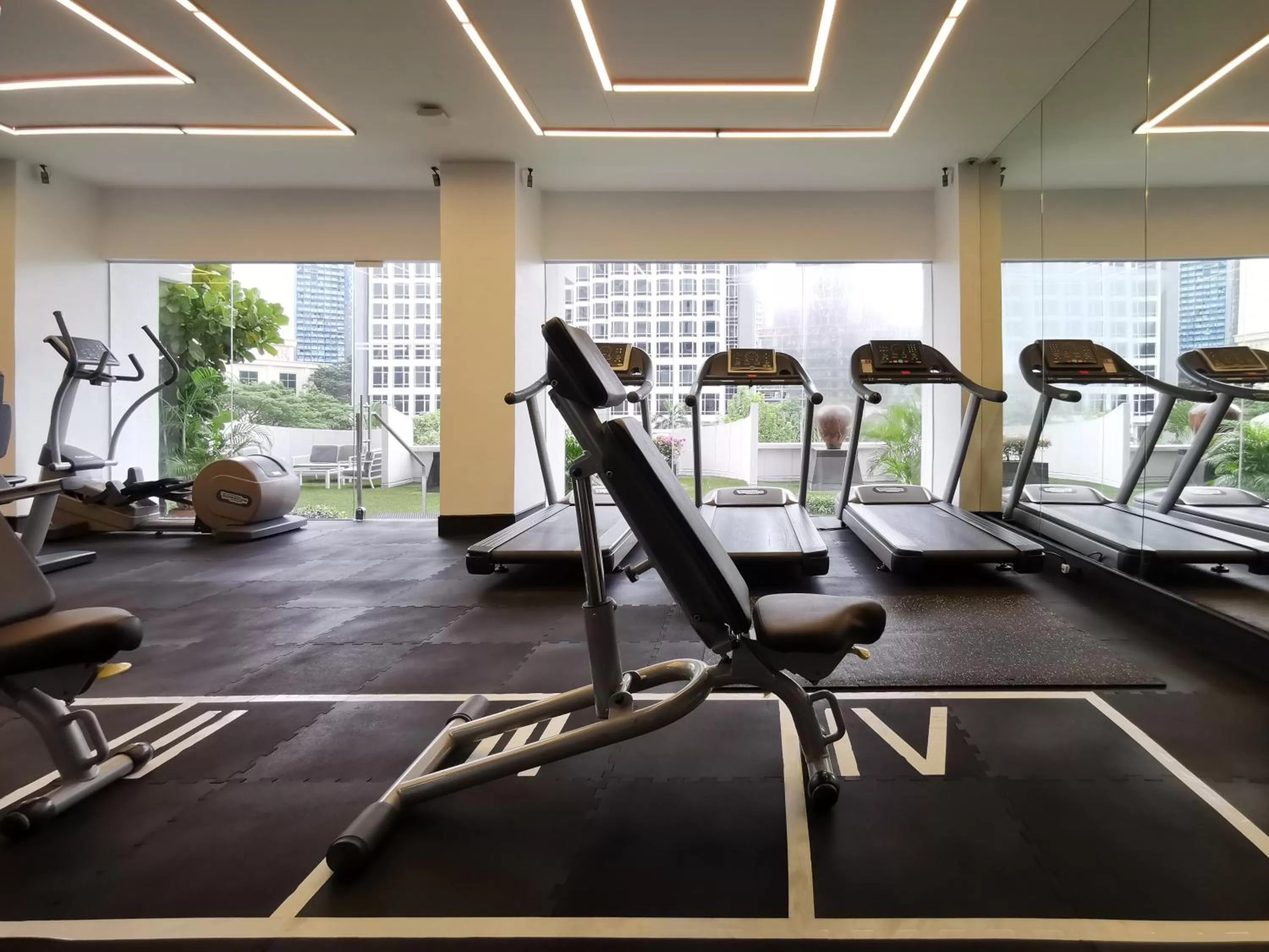 Fitness centre/facilities in Copthorne King's Hotel Singapore