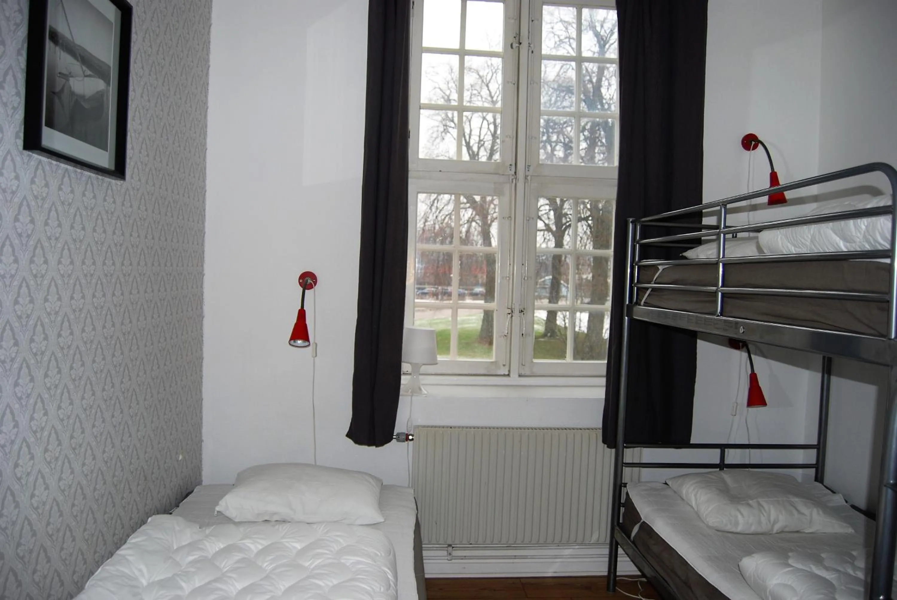 Bed in Halmstad Hotell & Vandrarhem Kaptenshamn