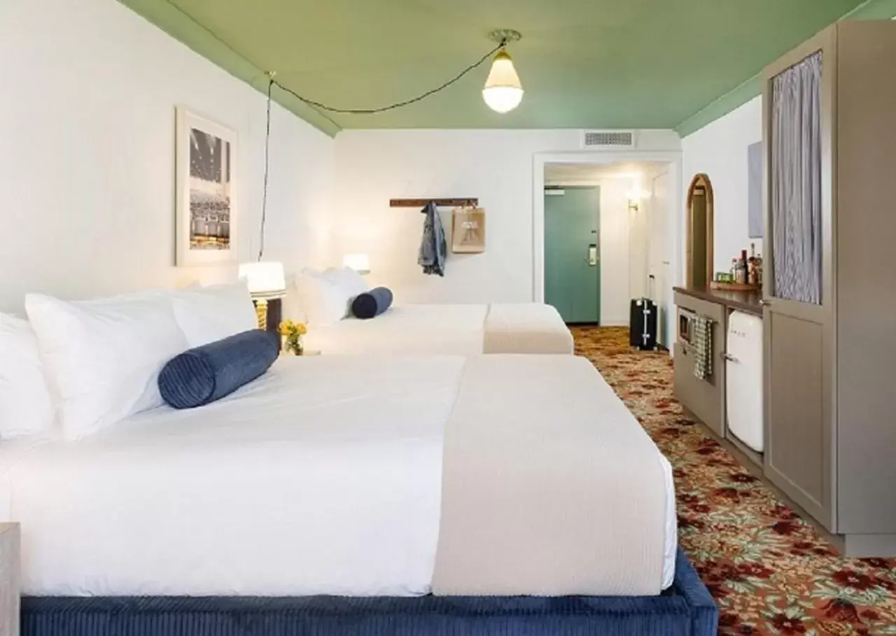 Deluxe Queen Room with Two Queen Beds in Palihouse West Hollywood at Beverly Hills Deluxe Queen Room with Two Queen Beds in Palihouse West Hollywood at Beverly Hills