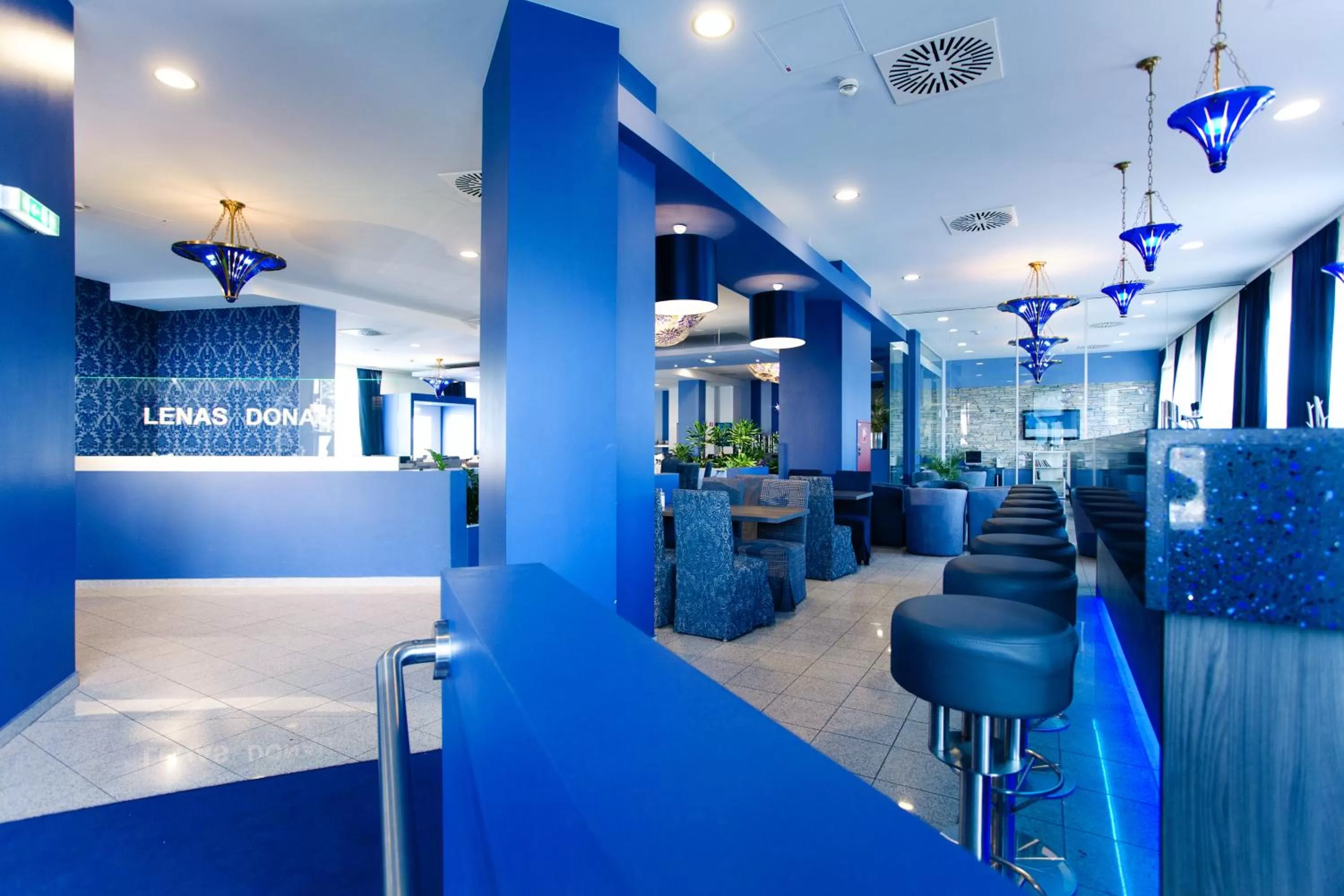 Restaurant/places to eat in Lenas Donau Hotel