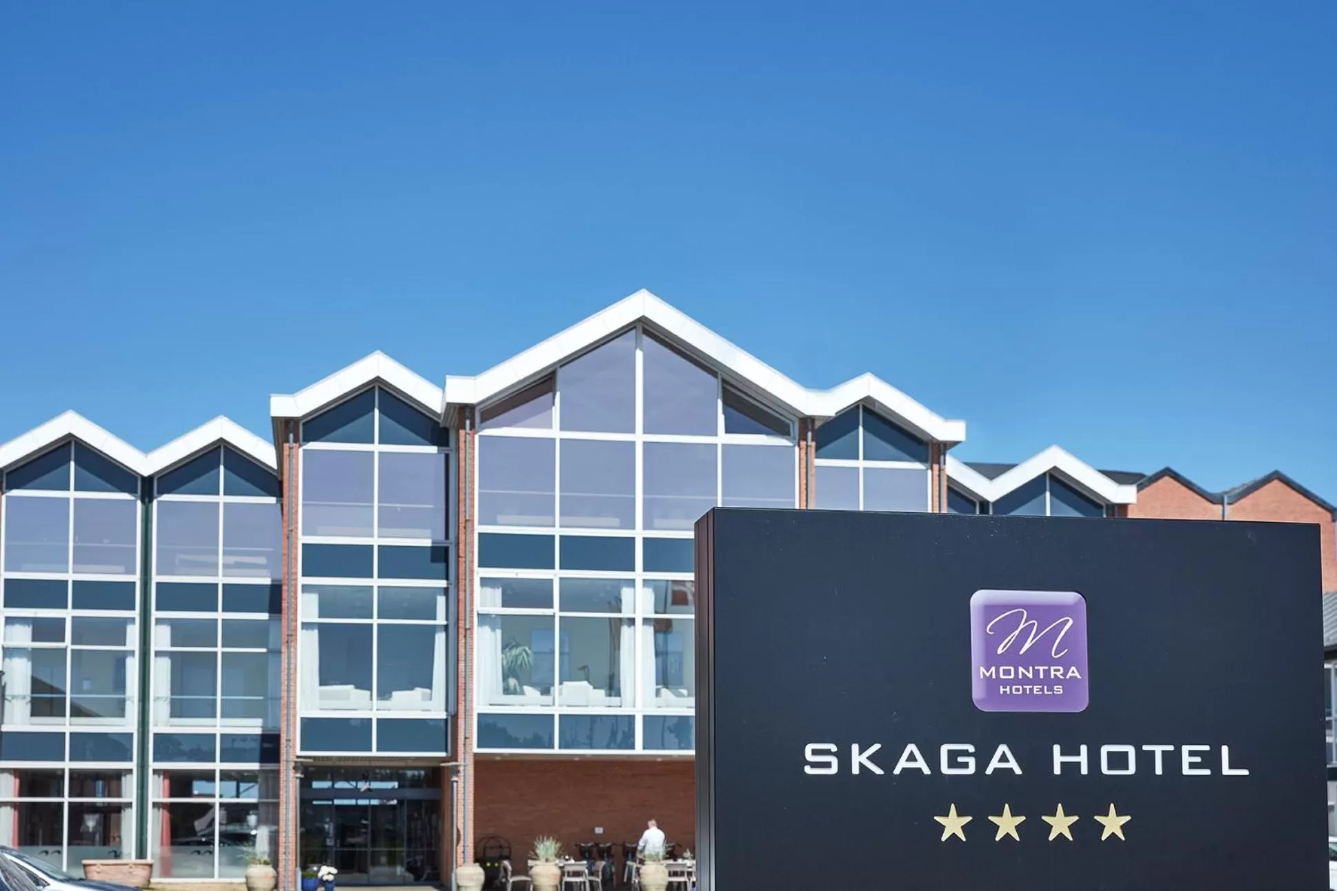 Facade/entrance in Skaga Hotel