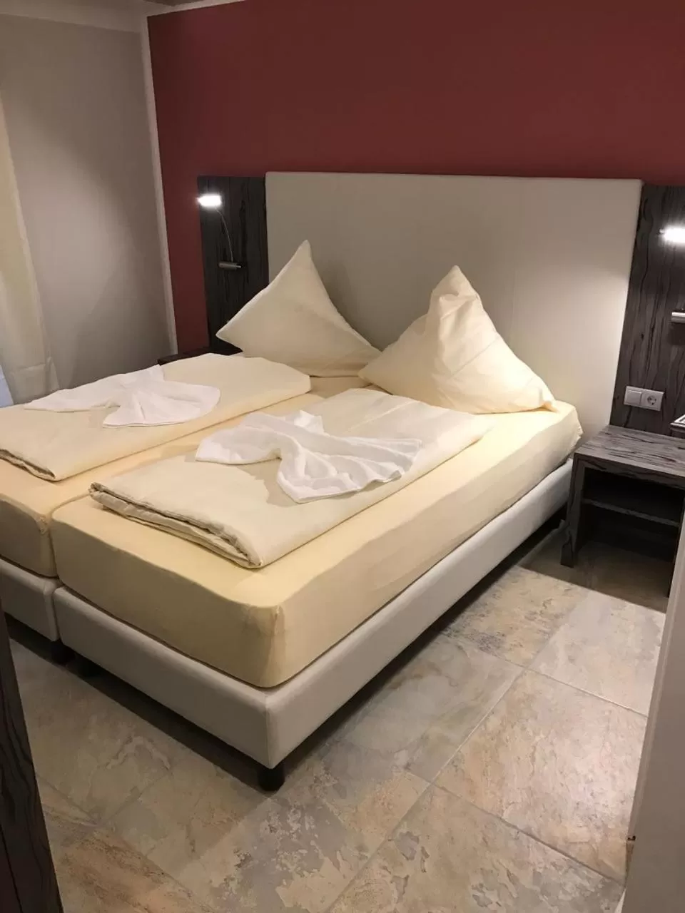 Bed in Hotel Sophia