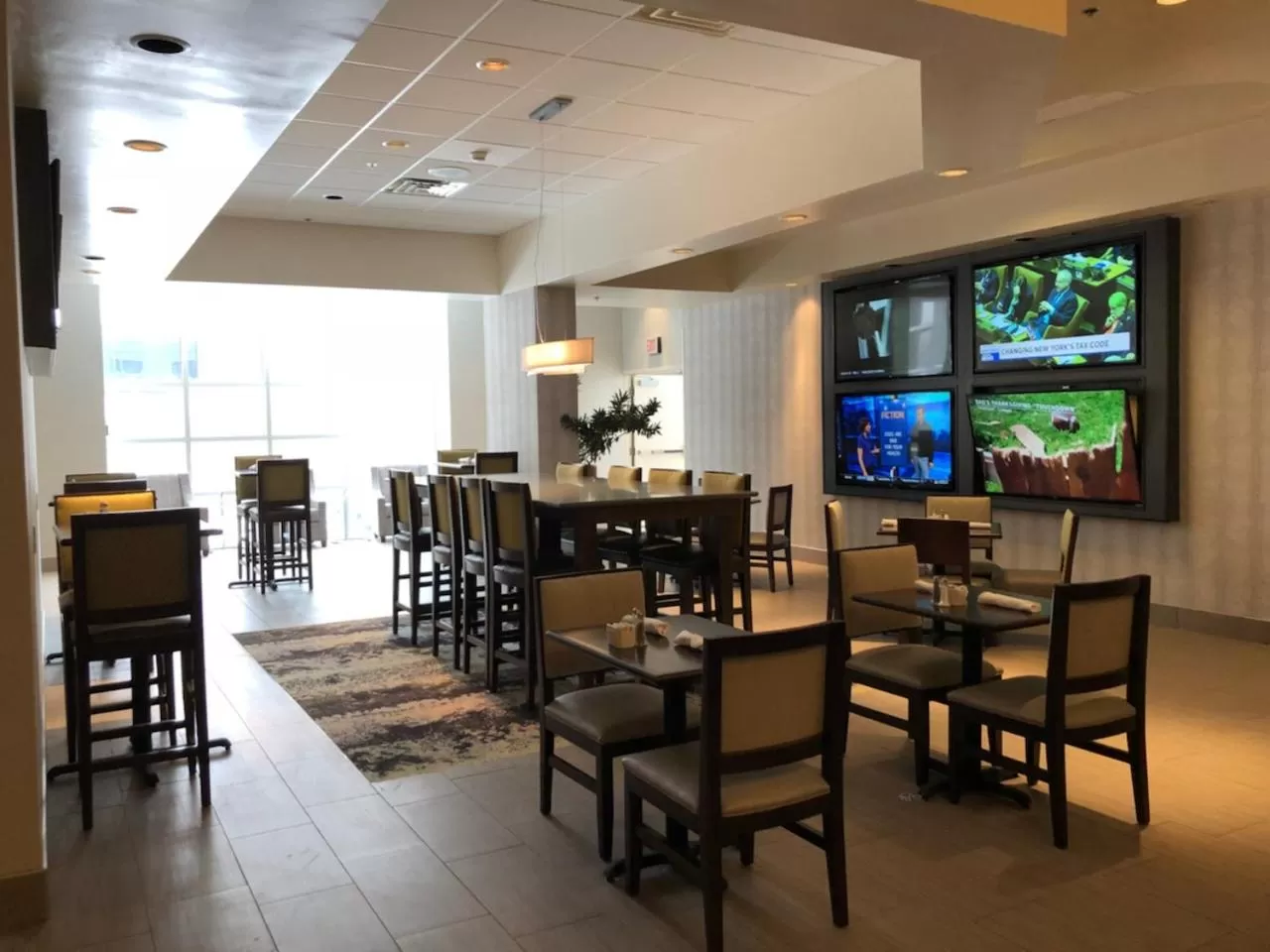 Dining area in Wyndham Garden Buffalo Downtown