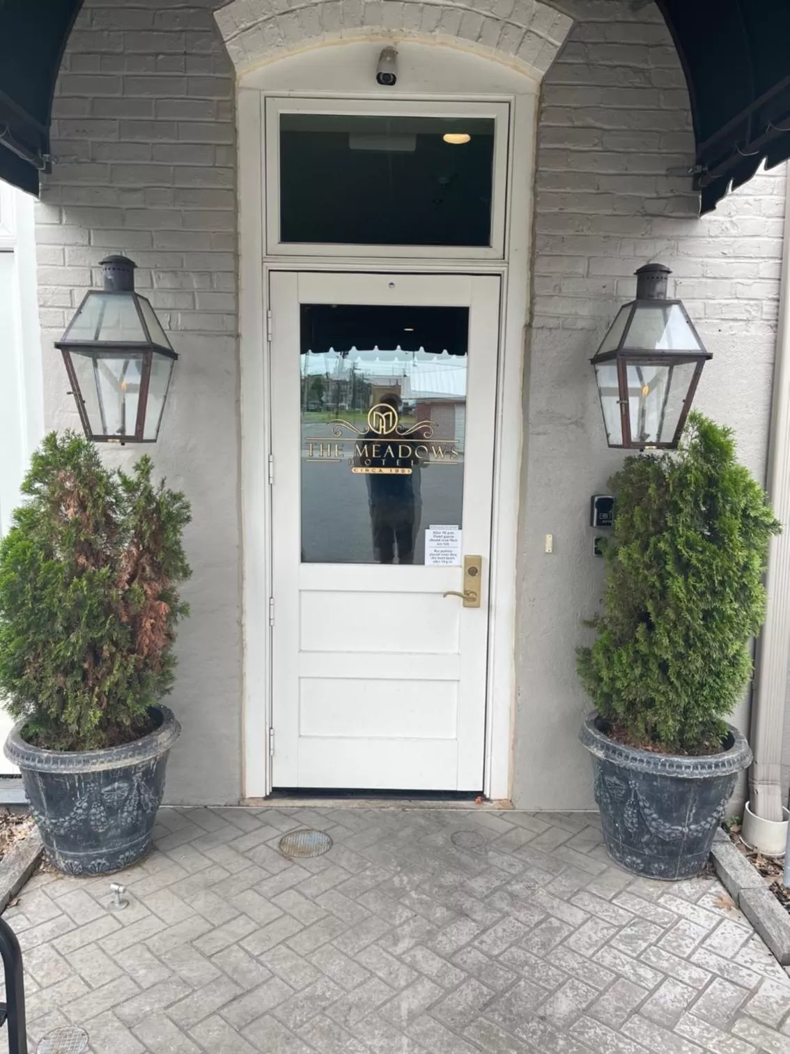 Facade/entrance in Meadows Hotel