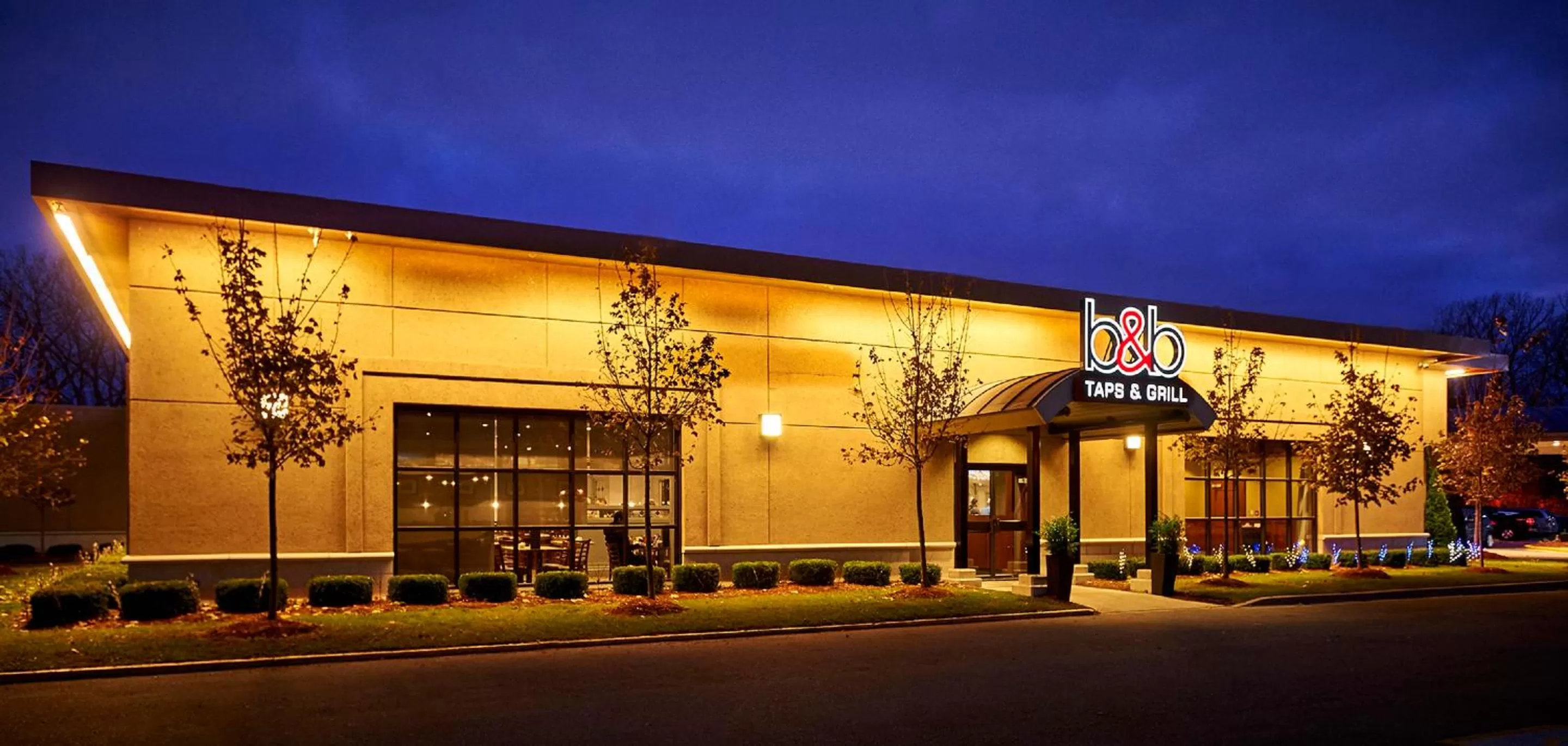 Property building in Best Western Plus Guildwood Inn