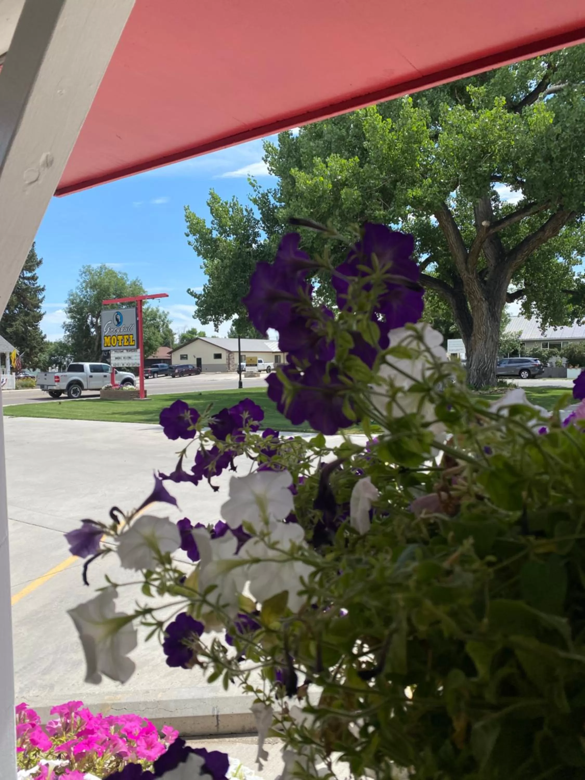 Property building in Greybull Motel