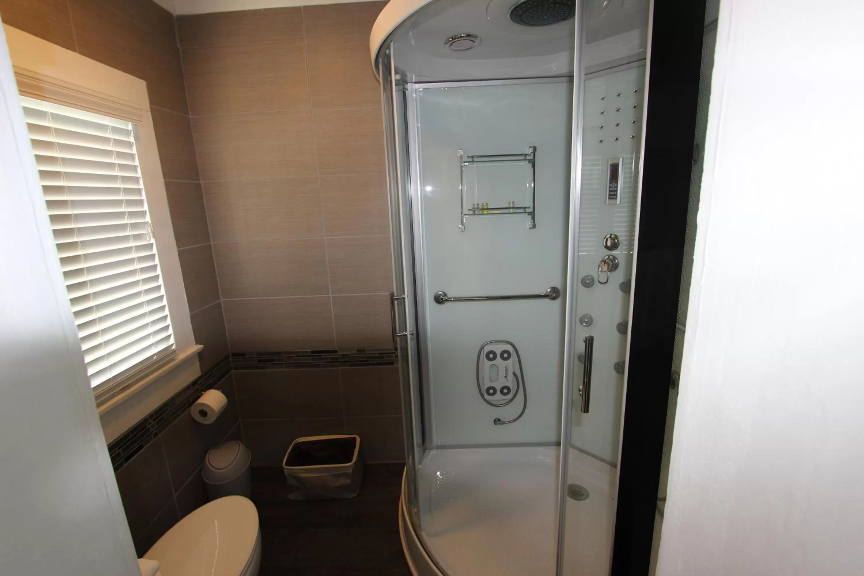 Bathroom in The George Manor