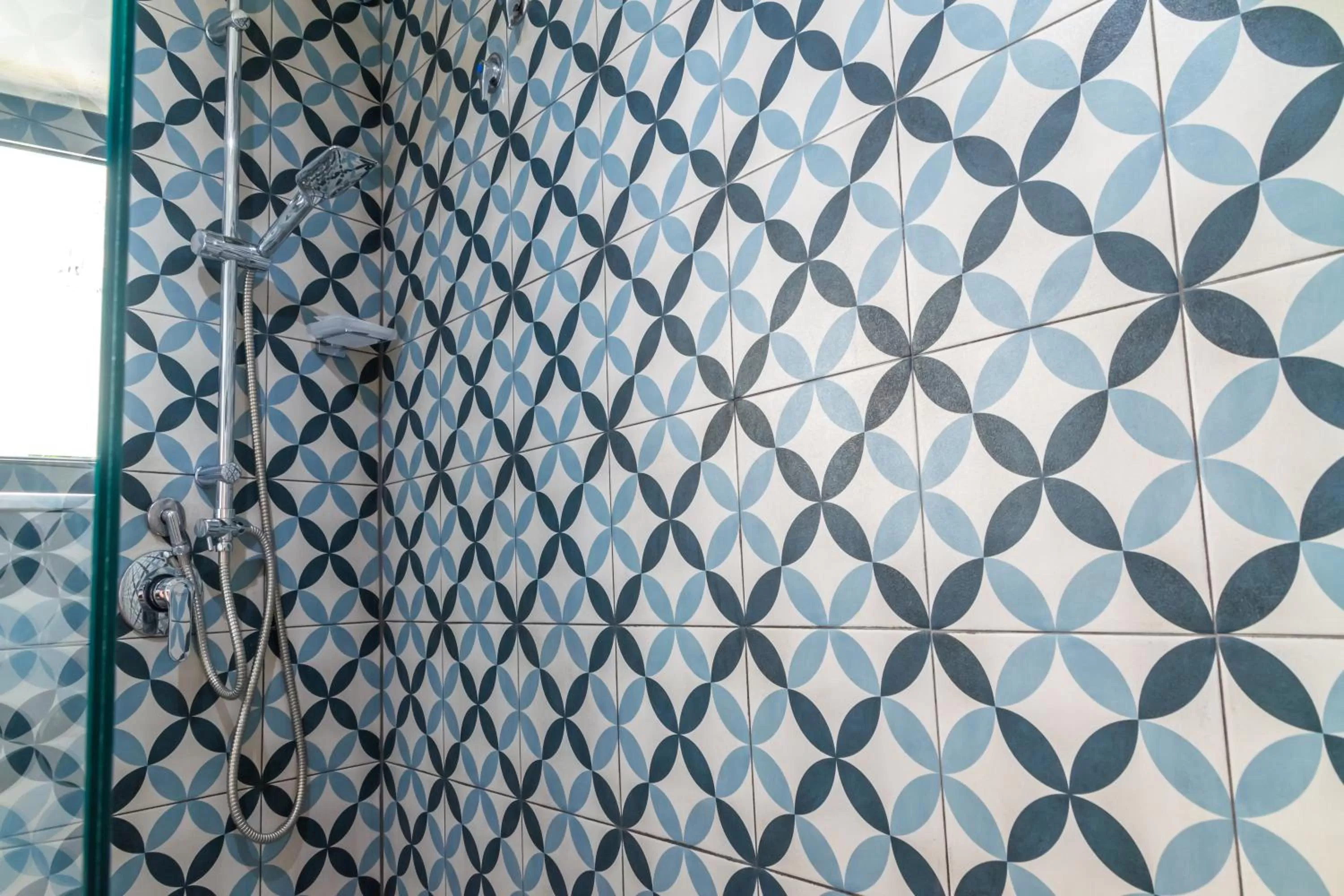 Community Rooms & Wine