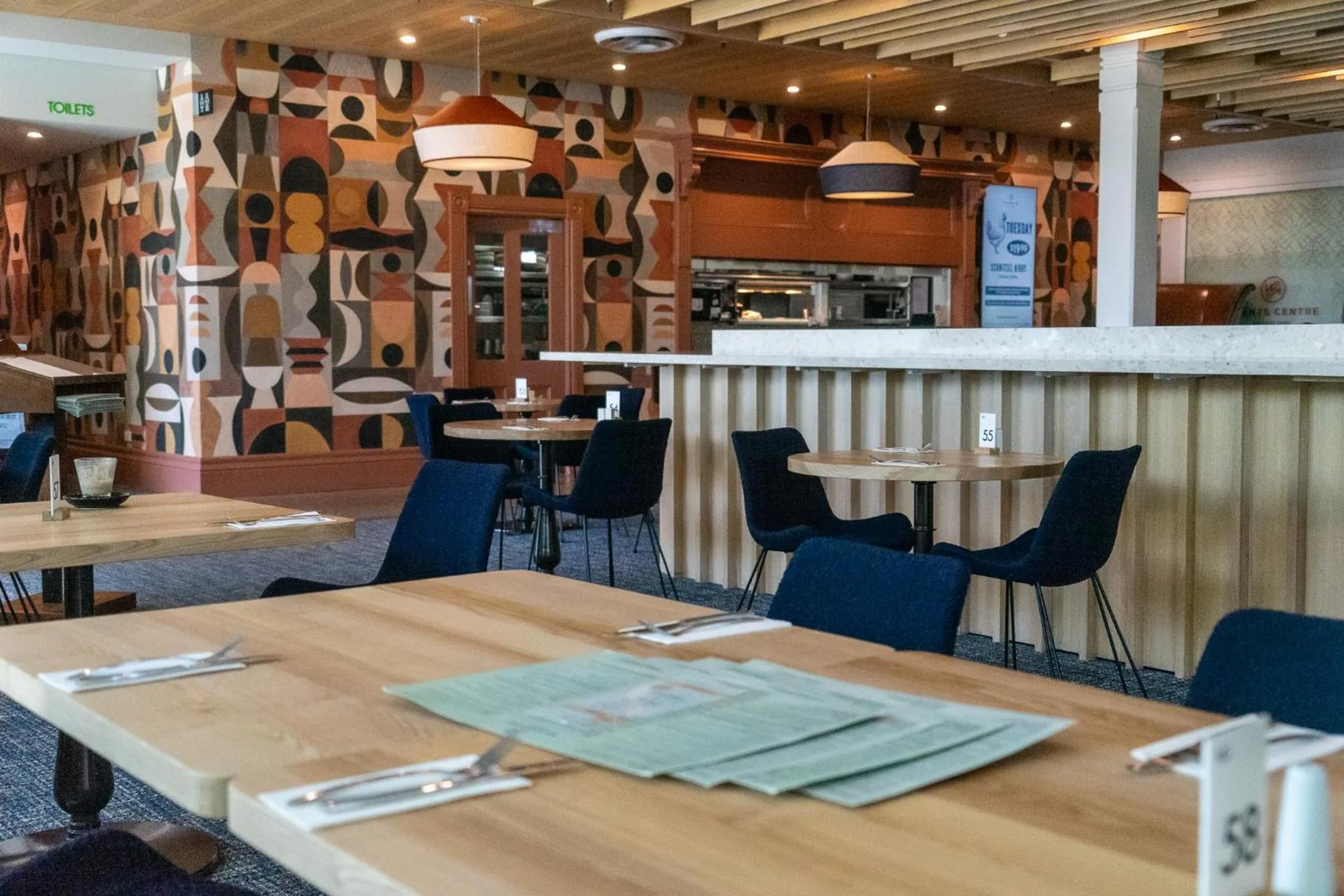 Restaurant/places to eat in Walkers Arms Hotel