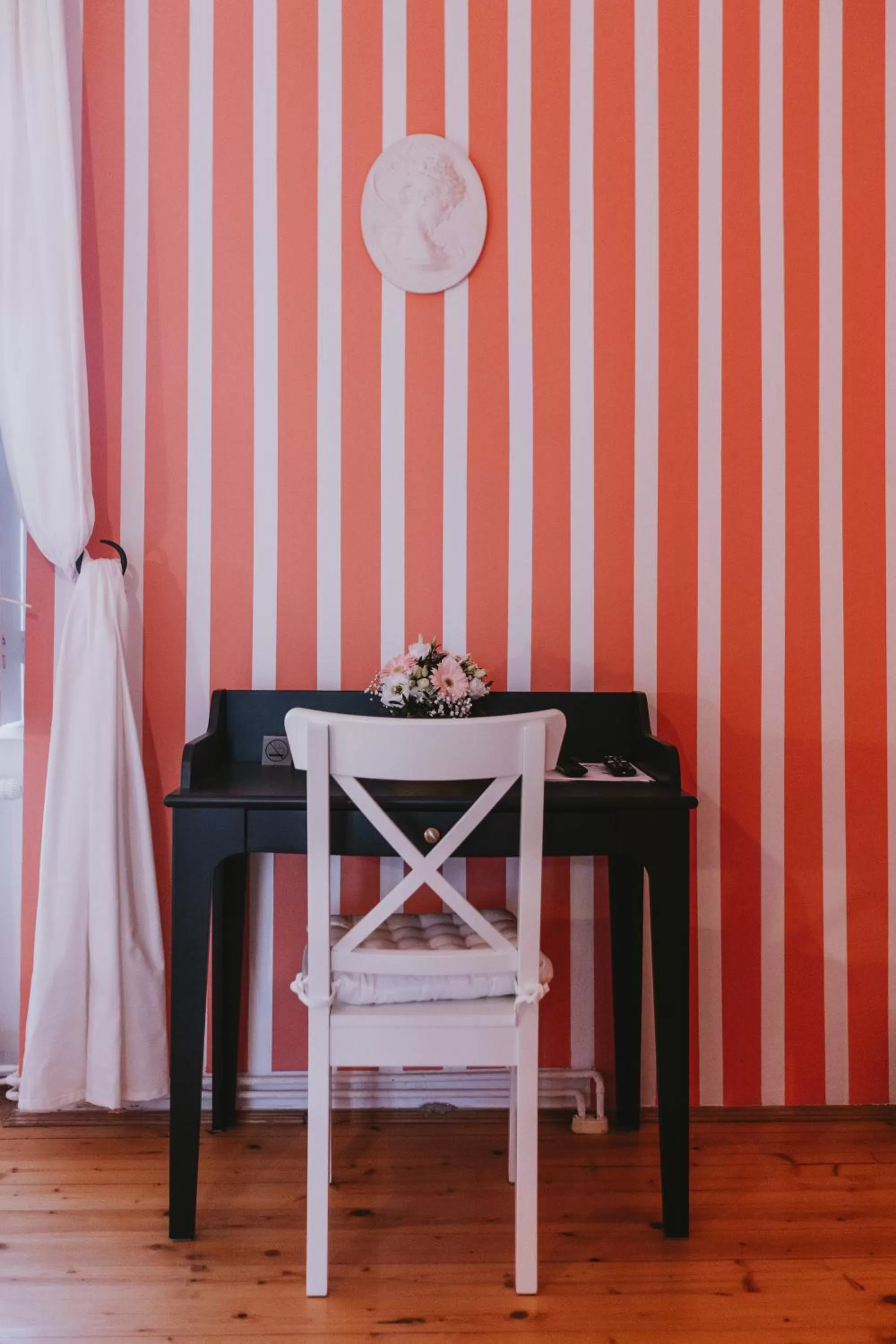 Seating area in Villa Mimi