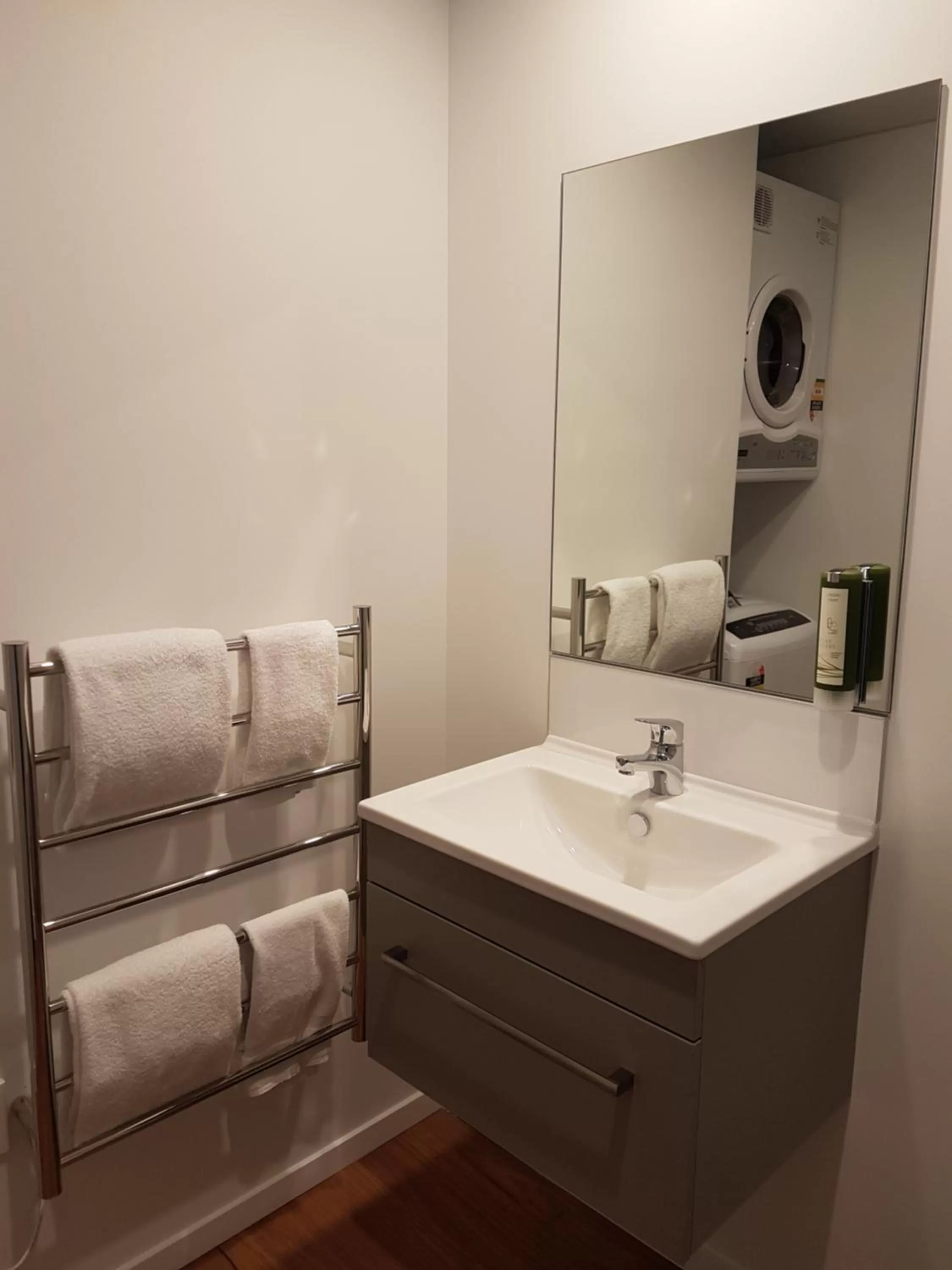 Bathroom in Wyndham Garden Remarkables Park Queenstown