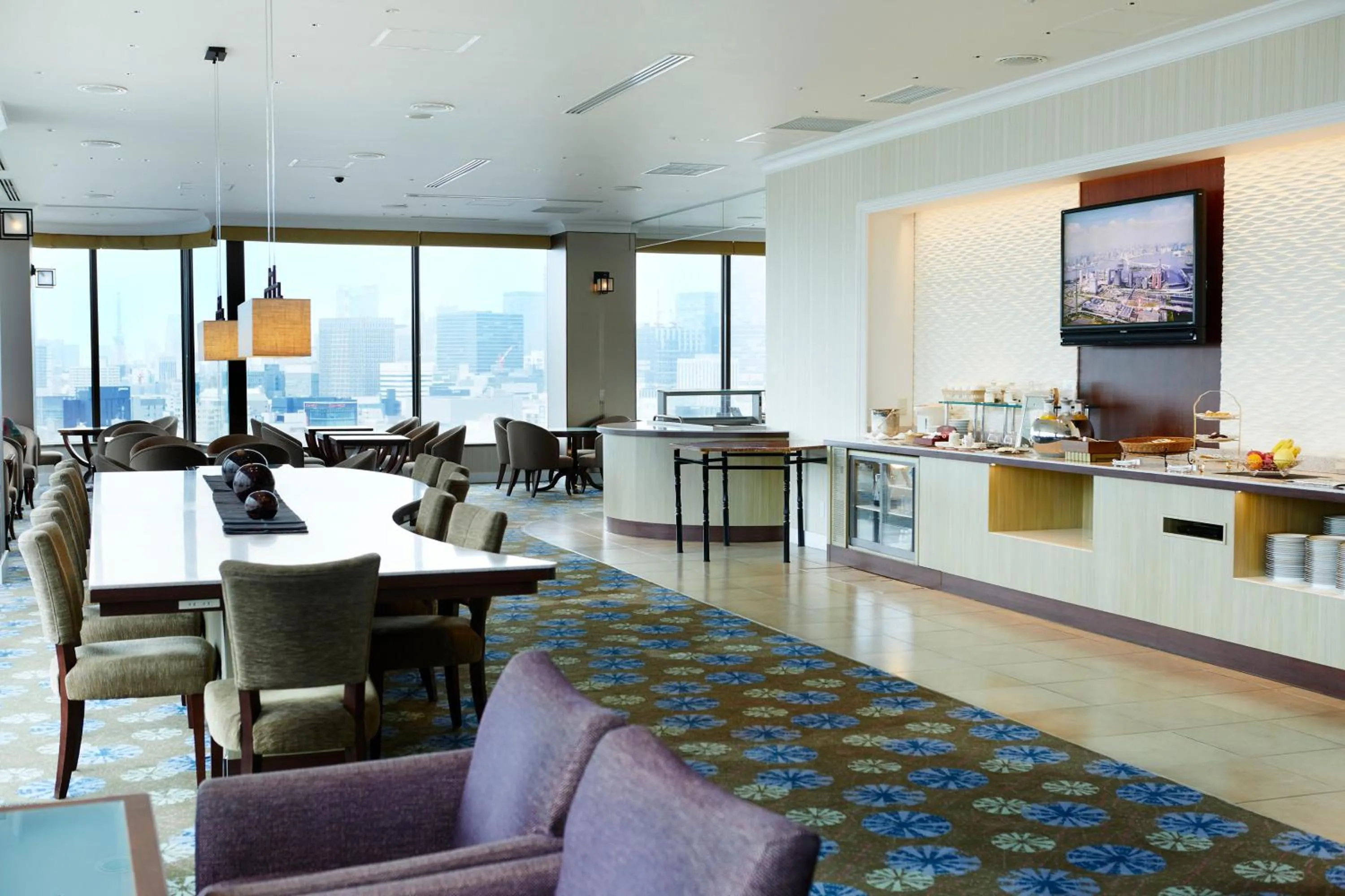 Lounge or bar in Royal Park Hotel