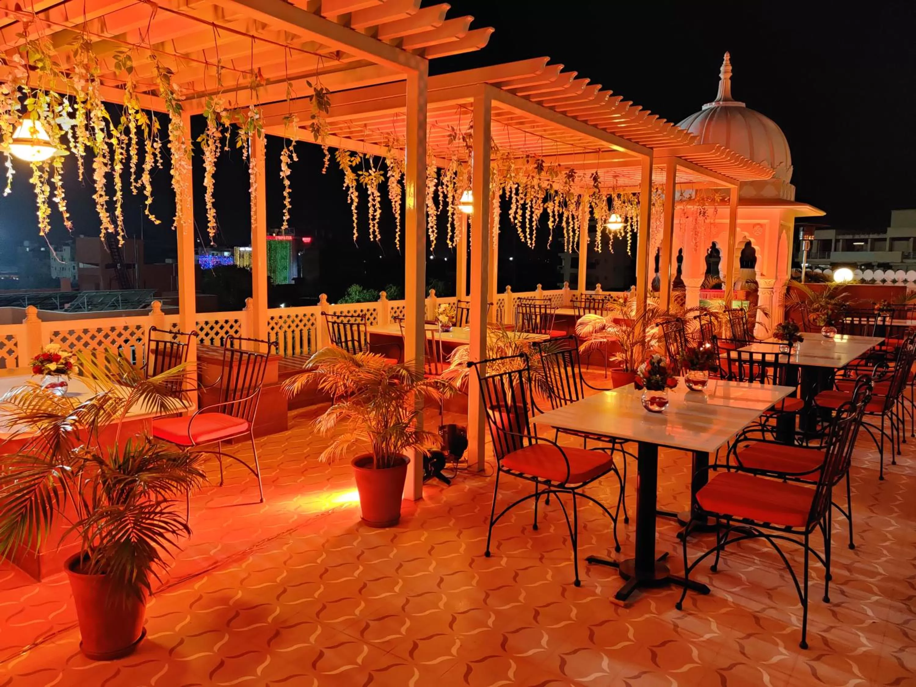 Restaurant/places to eat in Laxmi Palace Heritage Boutique Hotel