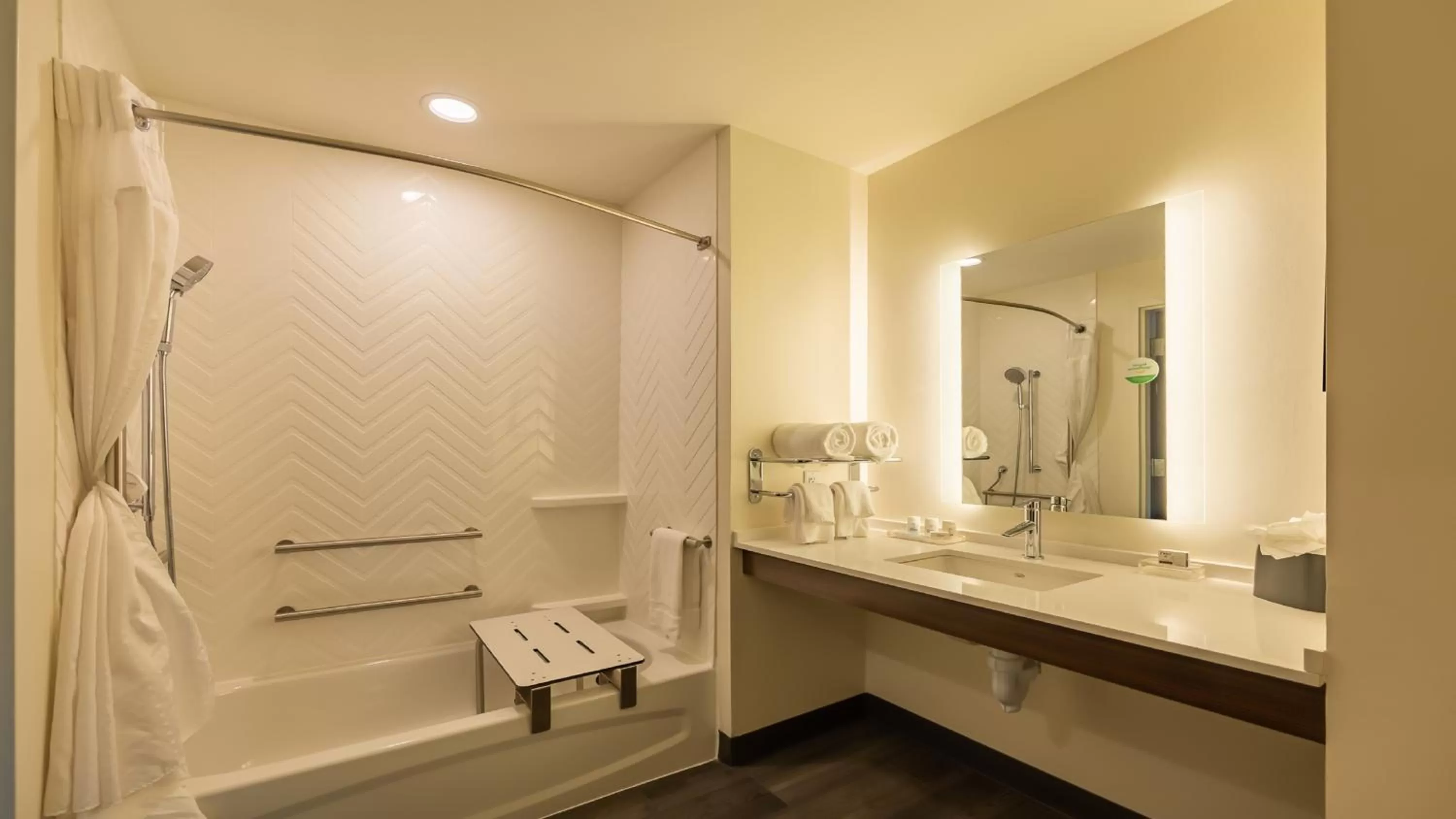 Bathroom in Courtyard by Marriott Atlanta Dunwoody