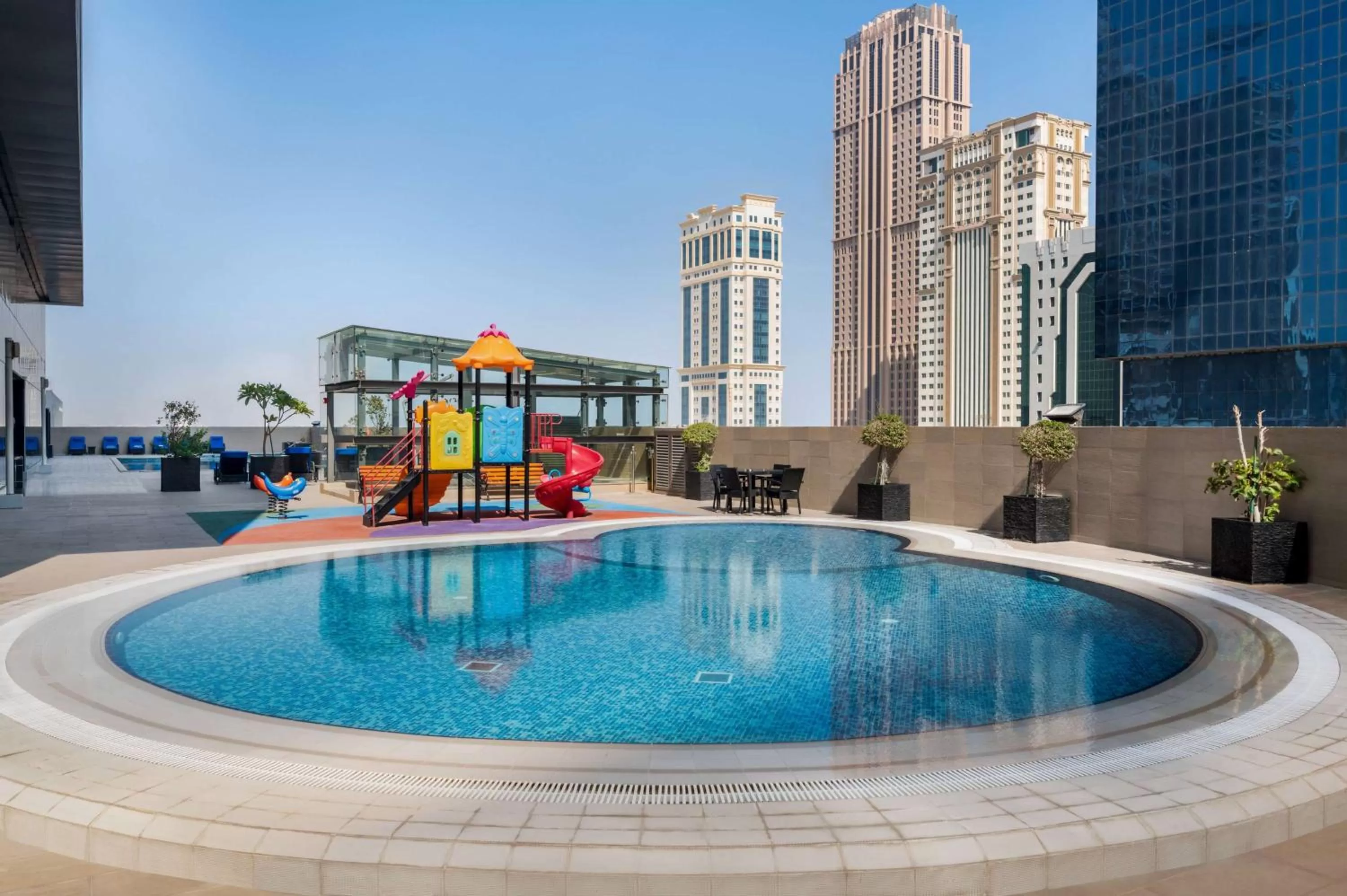 Swimming pool in Wyndham Doha West Bay