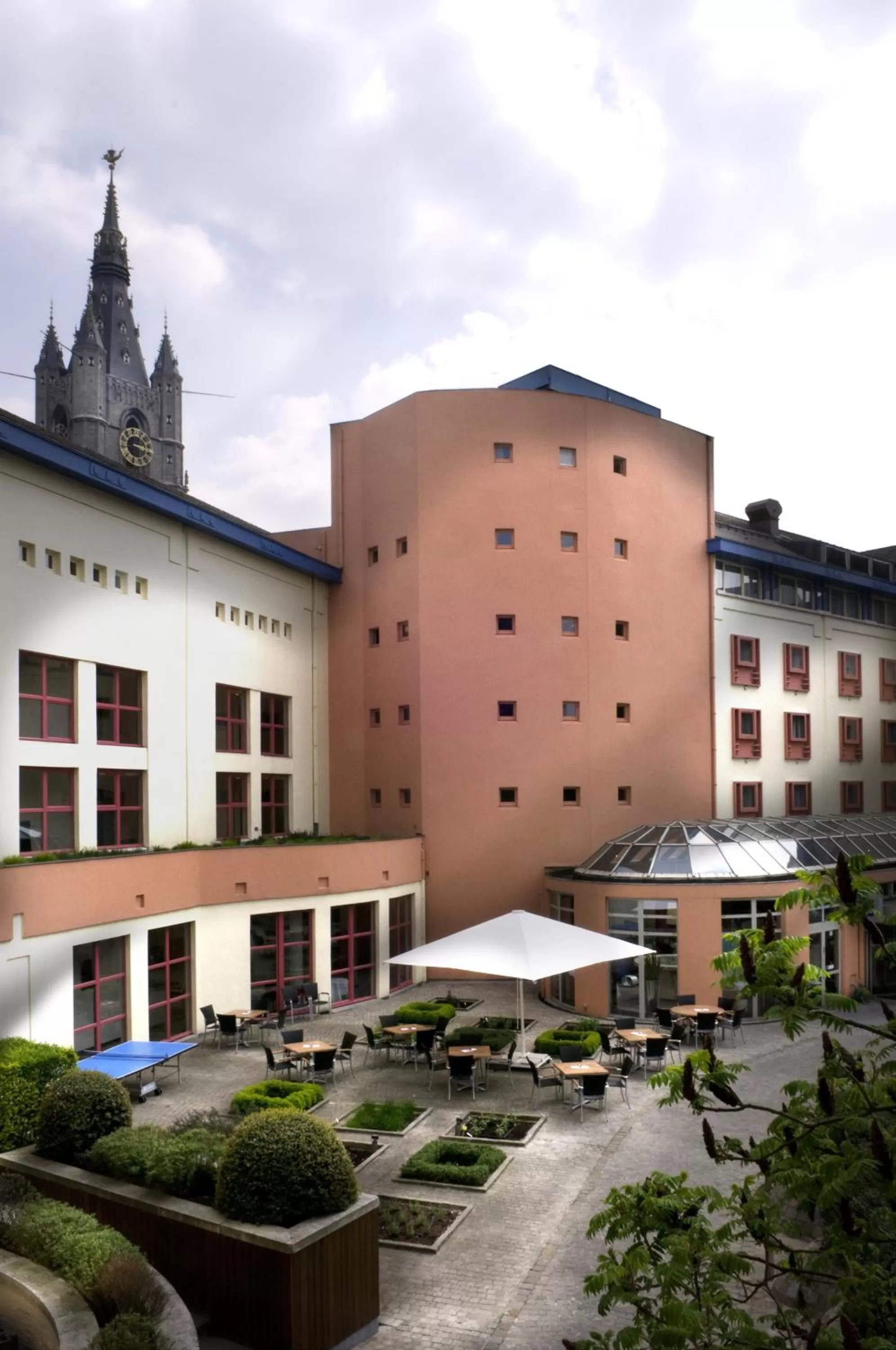 Facade/entrance in Novotel Gent Centrum