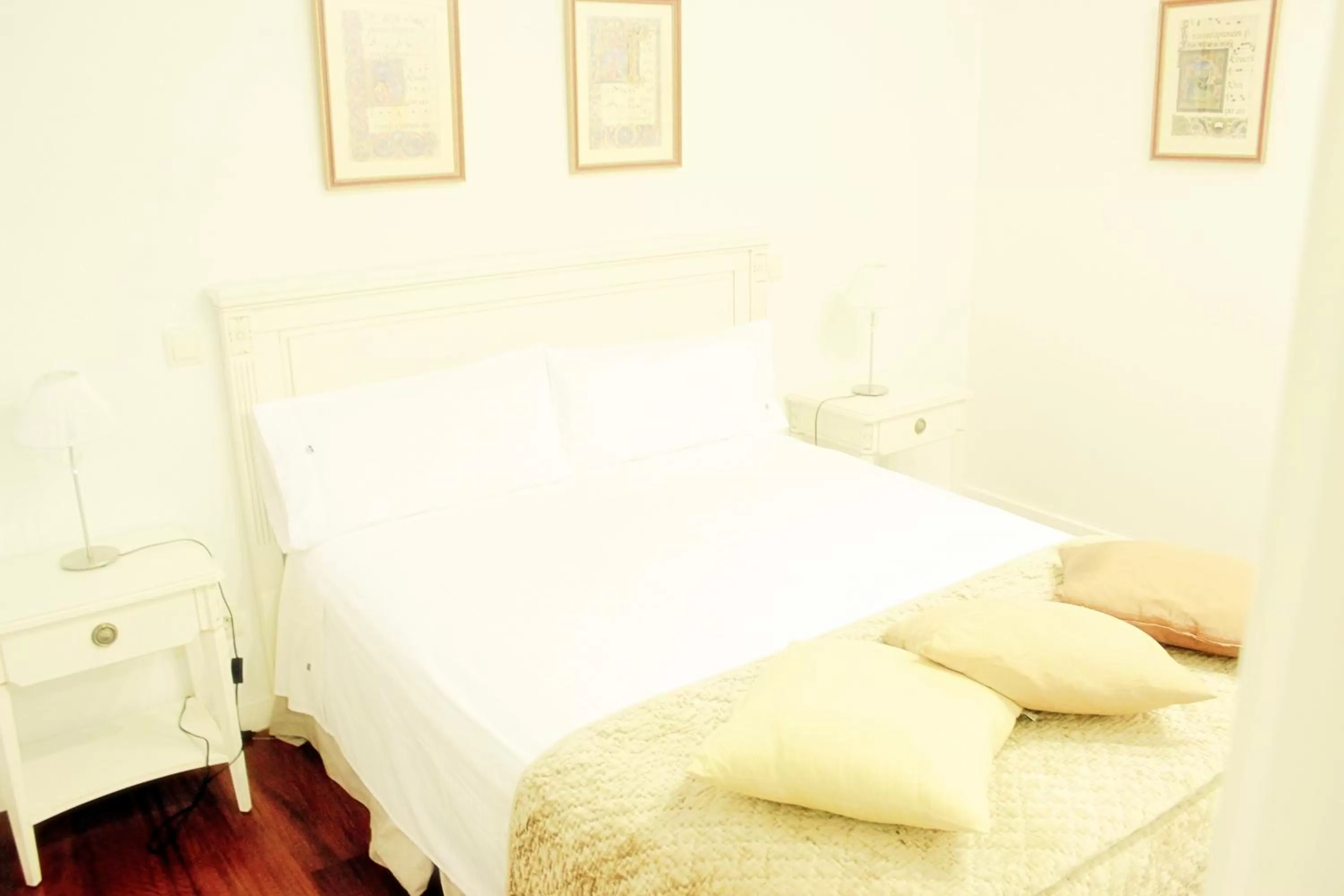 Bed in Casa Urbana Suites