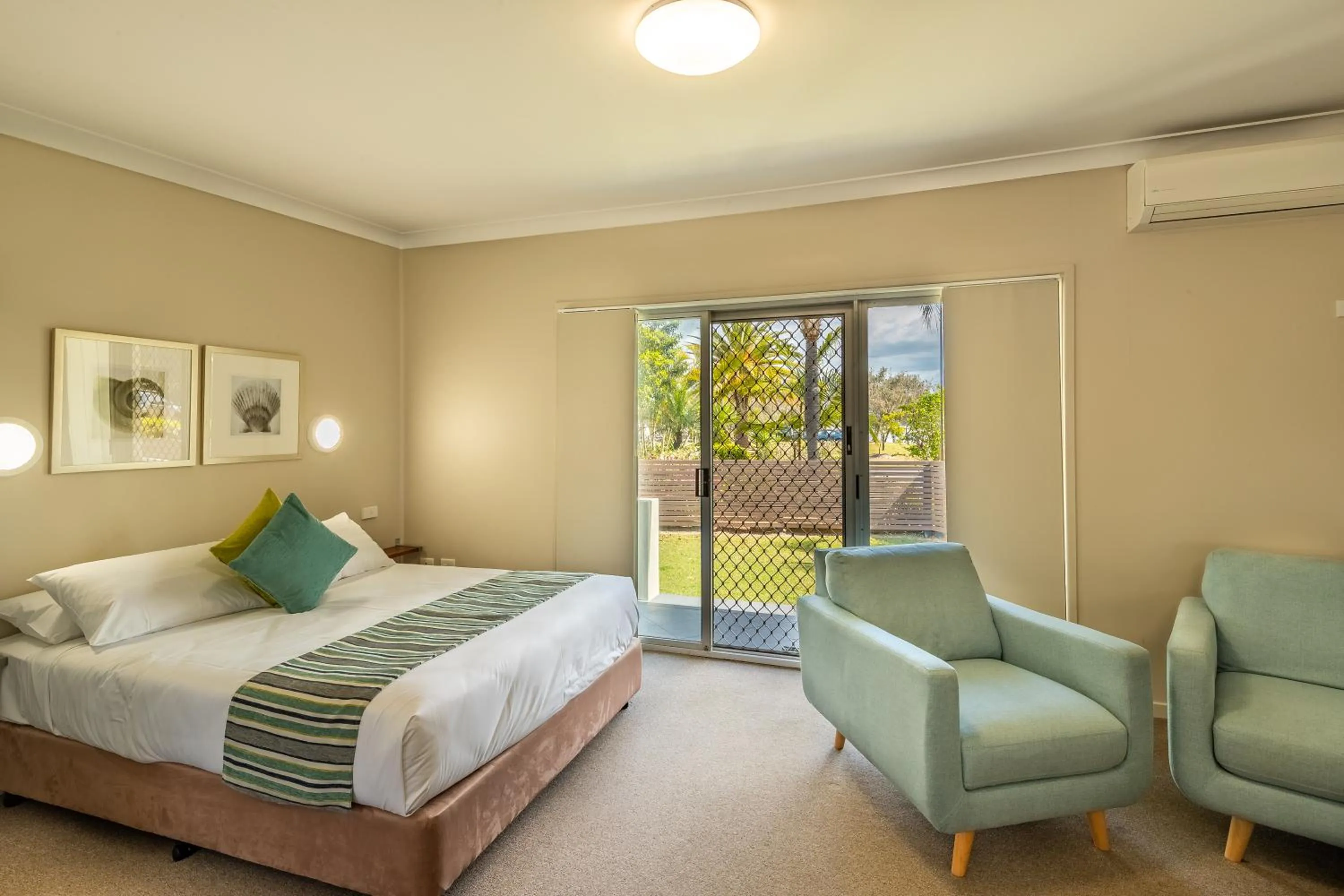 Photo of the whole room, Bed in Ingenia Holidays Nambucca Heads