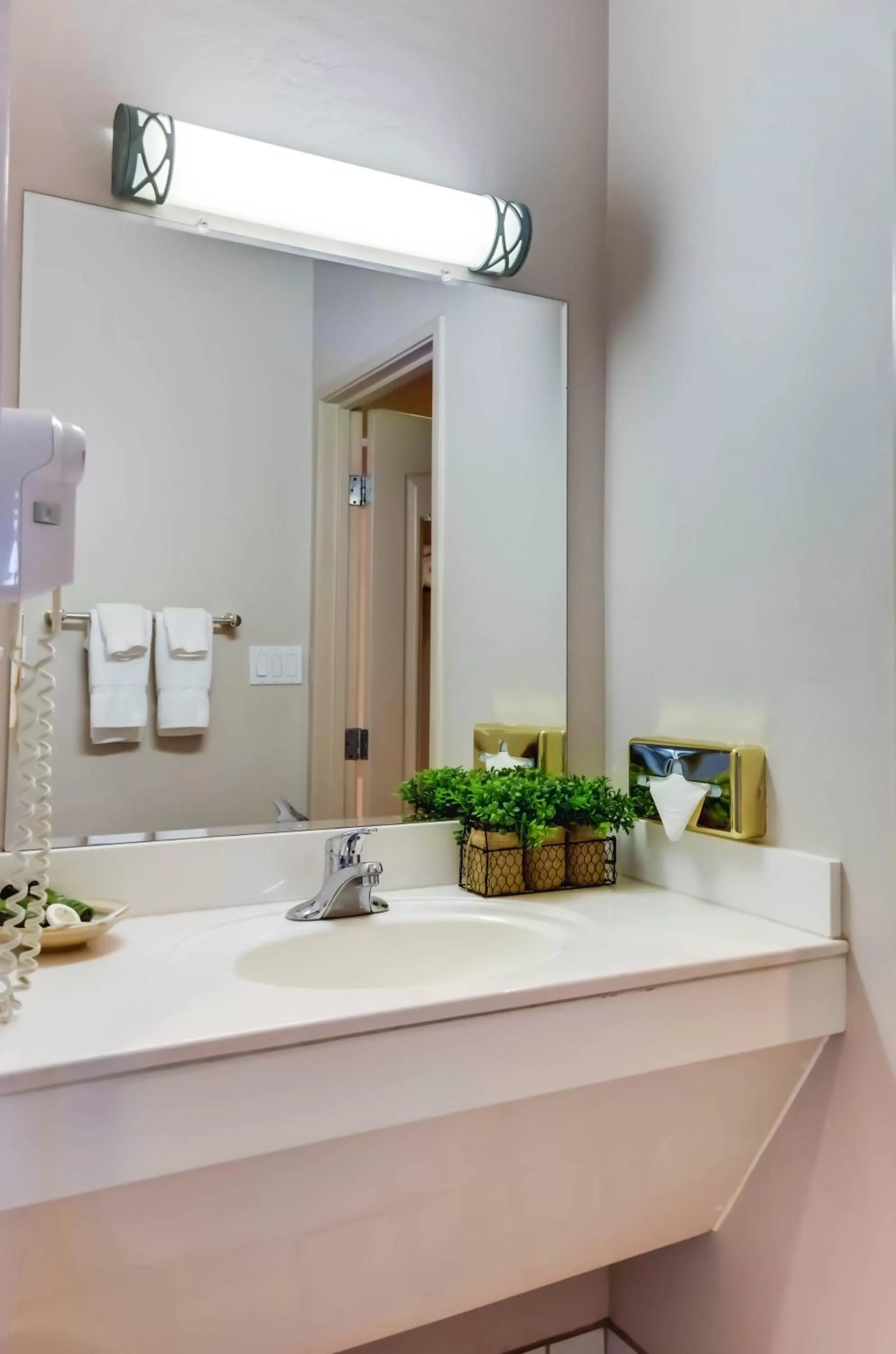 Bathroom in Forest Villas Hotel