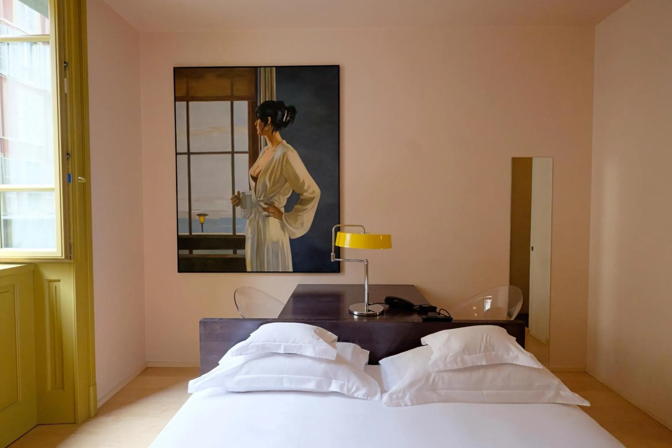 Bedroom, Bed in Petronilla - Hotel In Bergamo