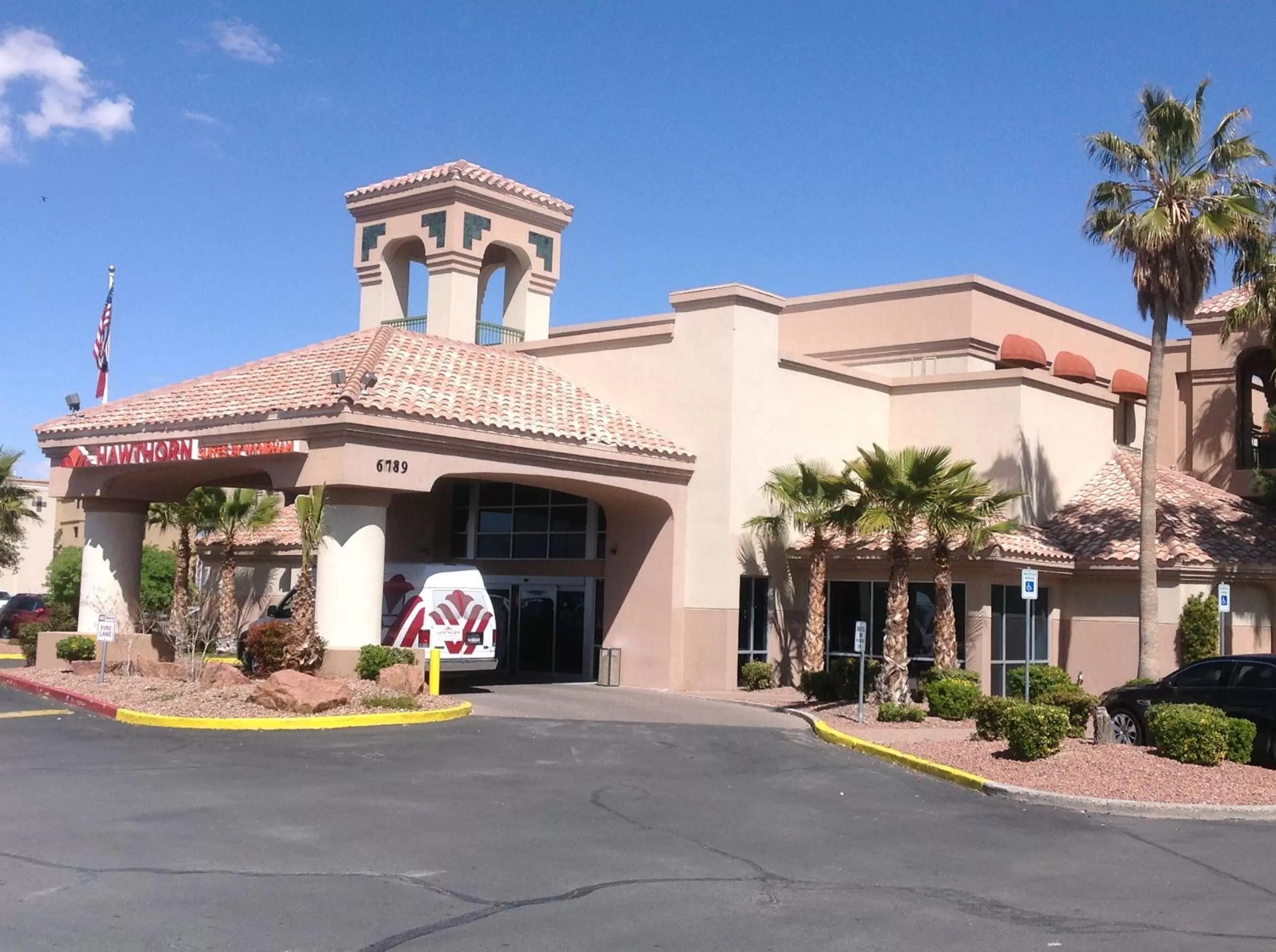 Facade/entrance in Hawthorn Extended Stay by Wyndham El Paso
