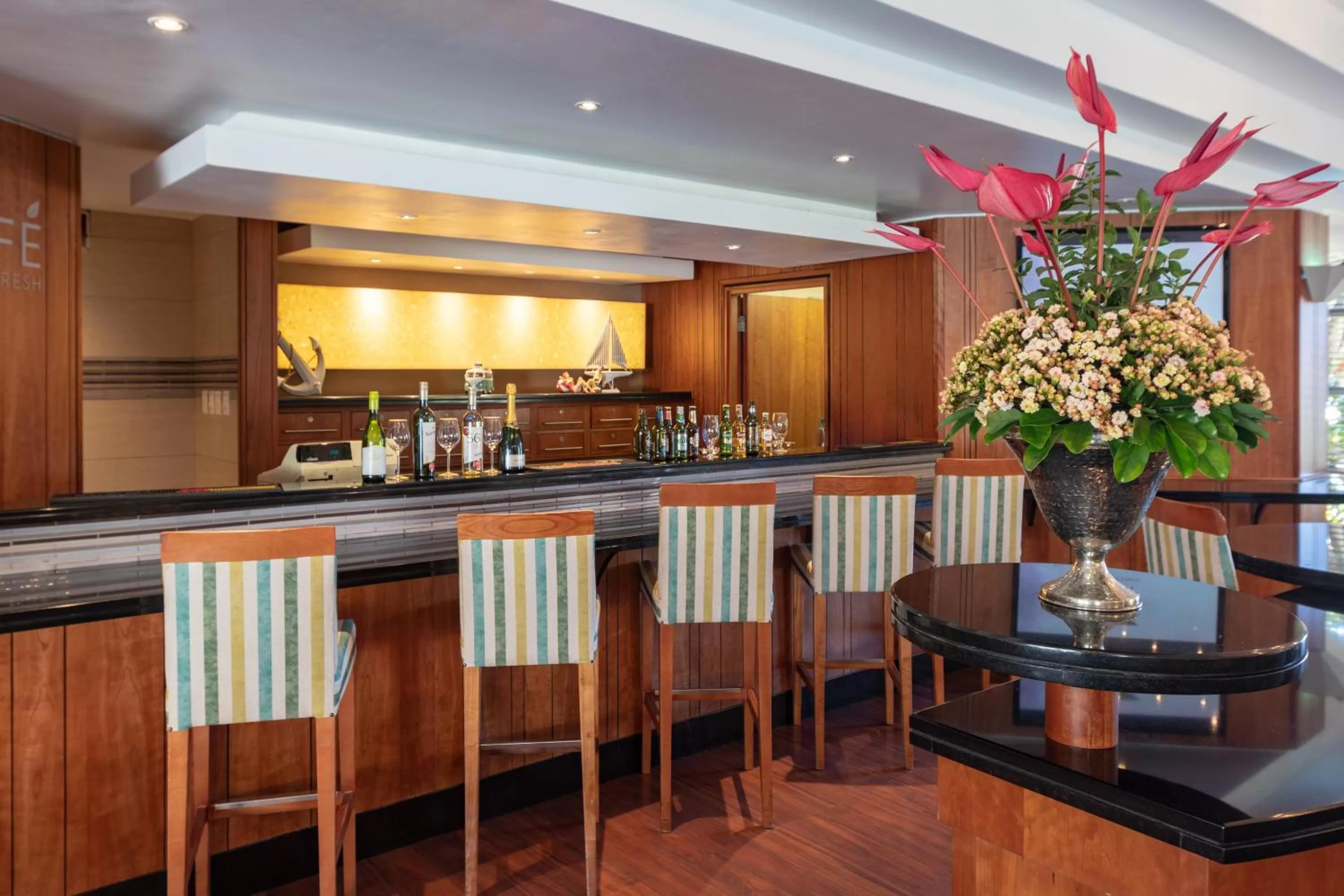 Lounge or bar in City Lodge Hotel Durban
