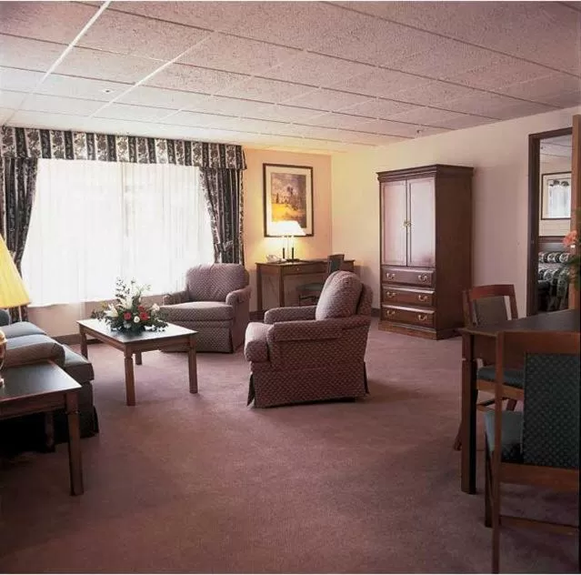 Photo of the whole room in Coast Wenatchee Center Hotel