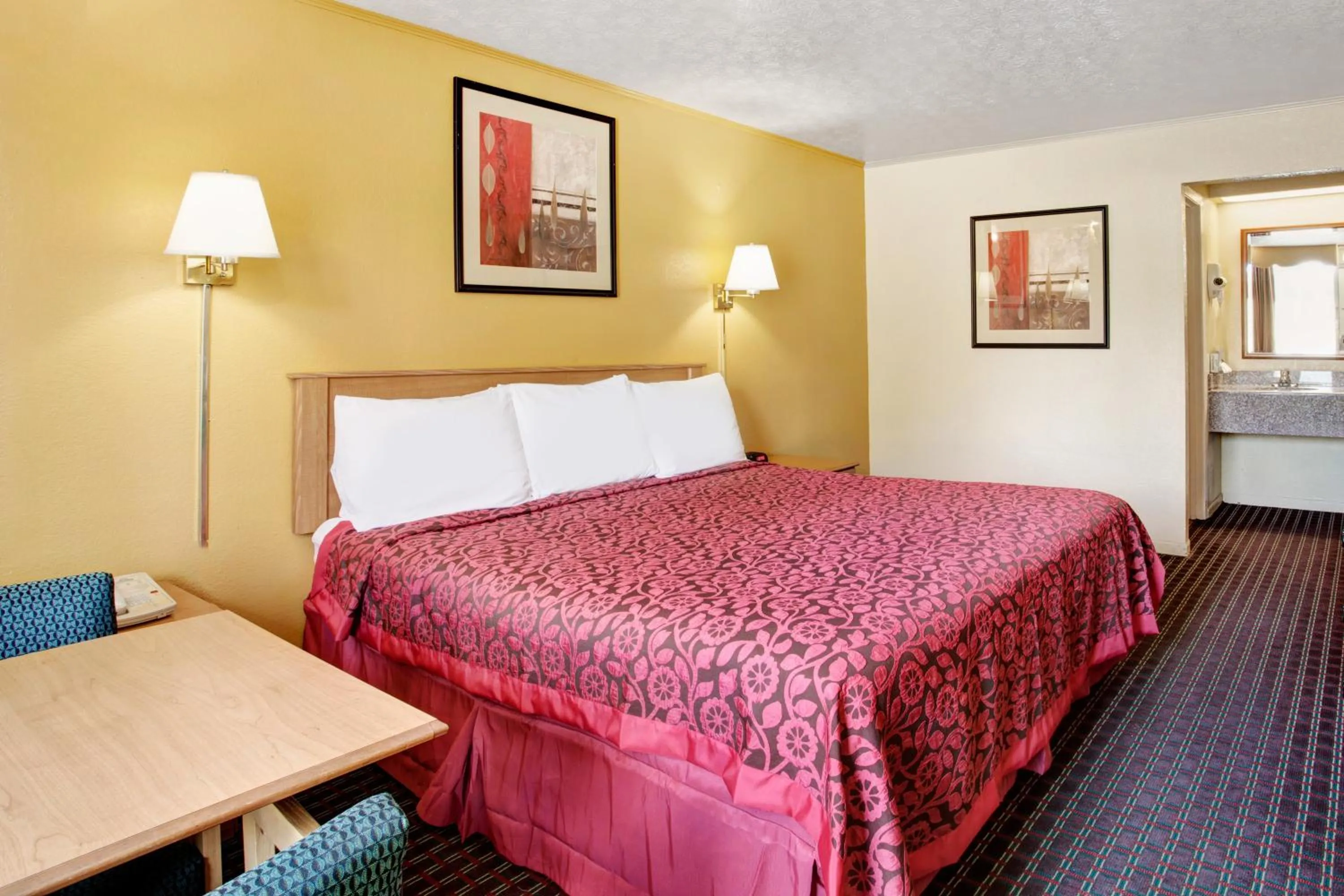 King Room - Smoking  in Days Inn by Wyndham Knoxville West