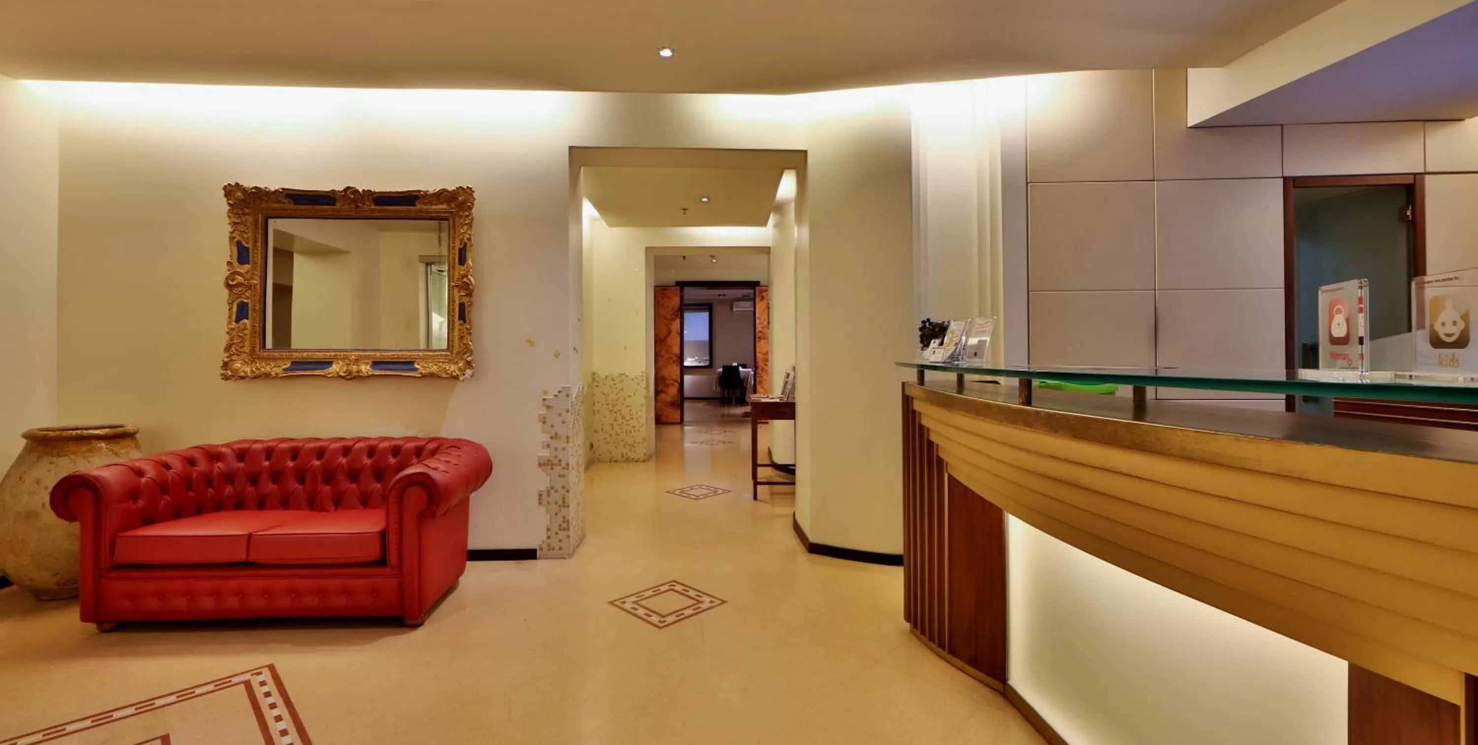 Lobby or reception in Best Western Hotel Metropoli