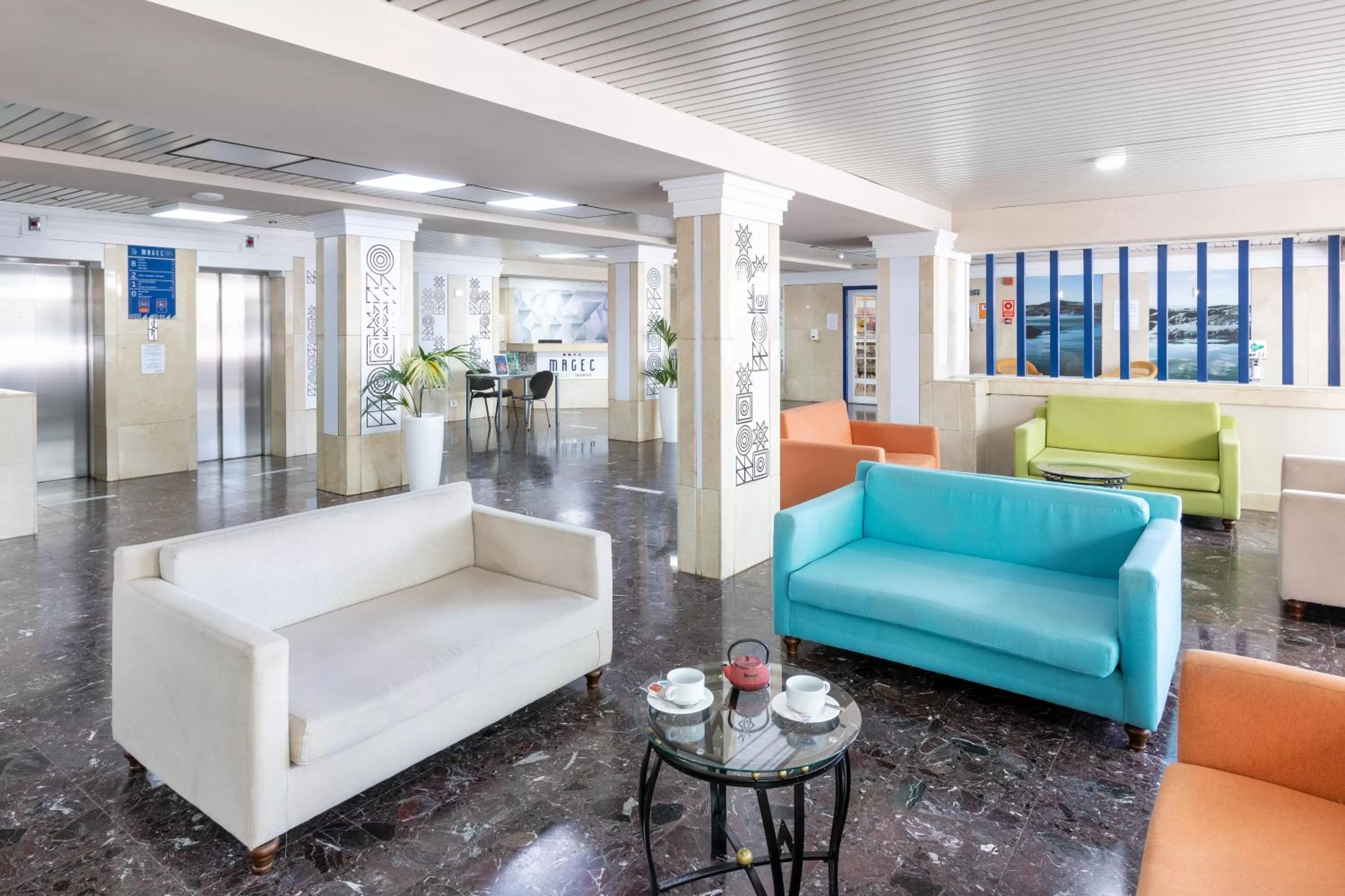 Lobby or reception in HC Hotel Magec