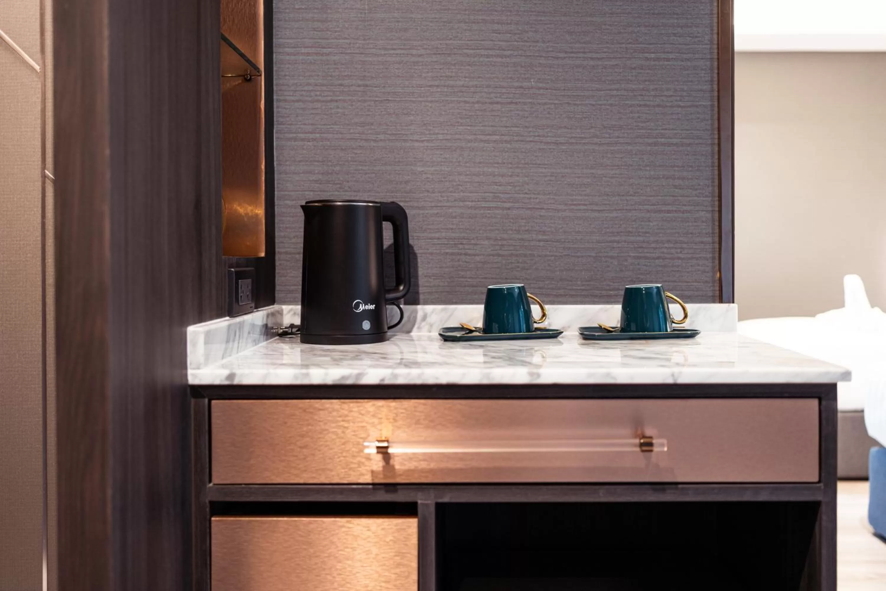 Coffee/tea facilities in The One Smart Living