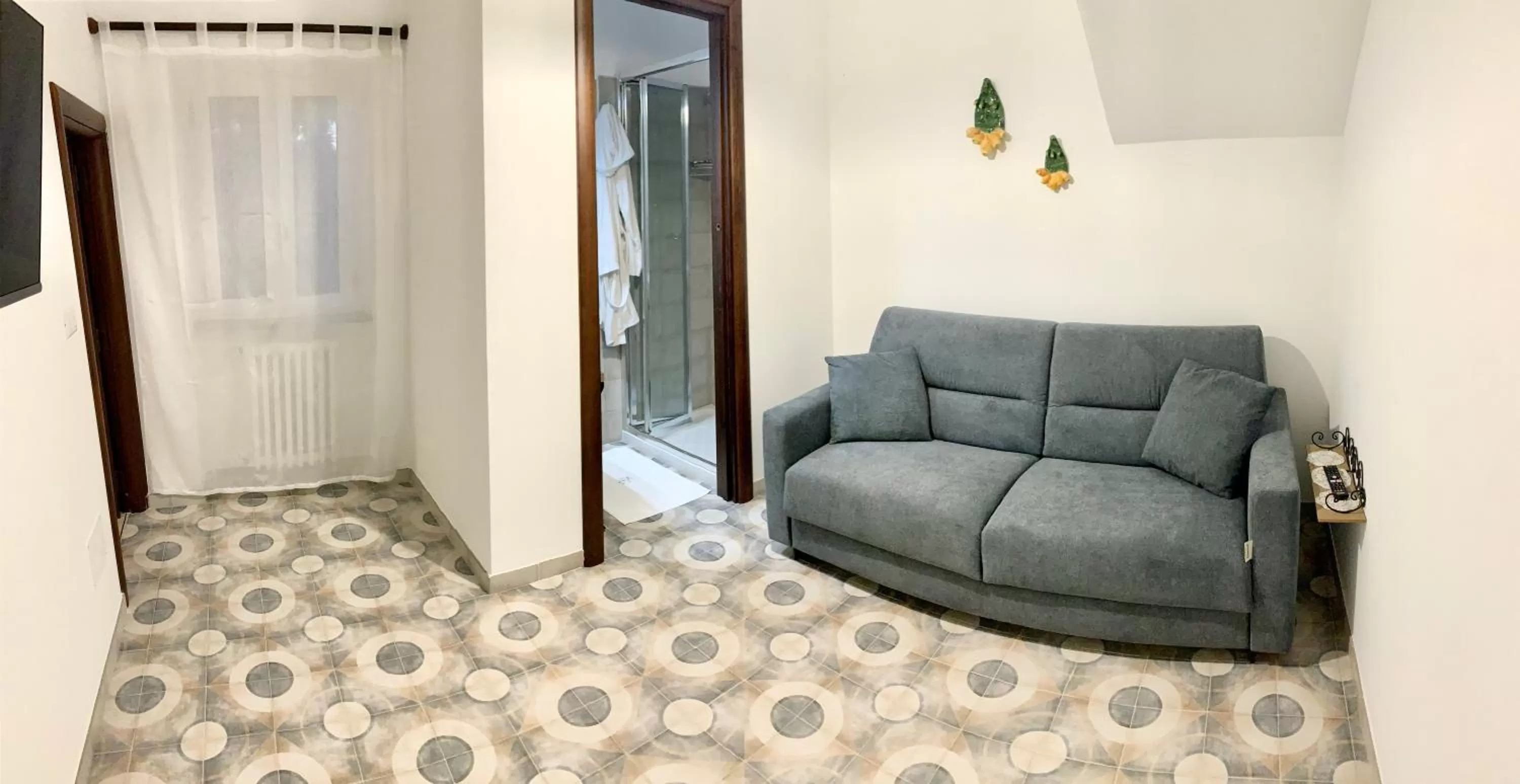 Shower in B&B Villa Maggi