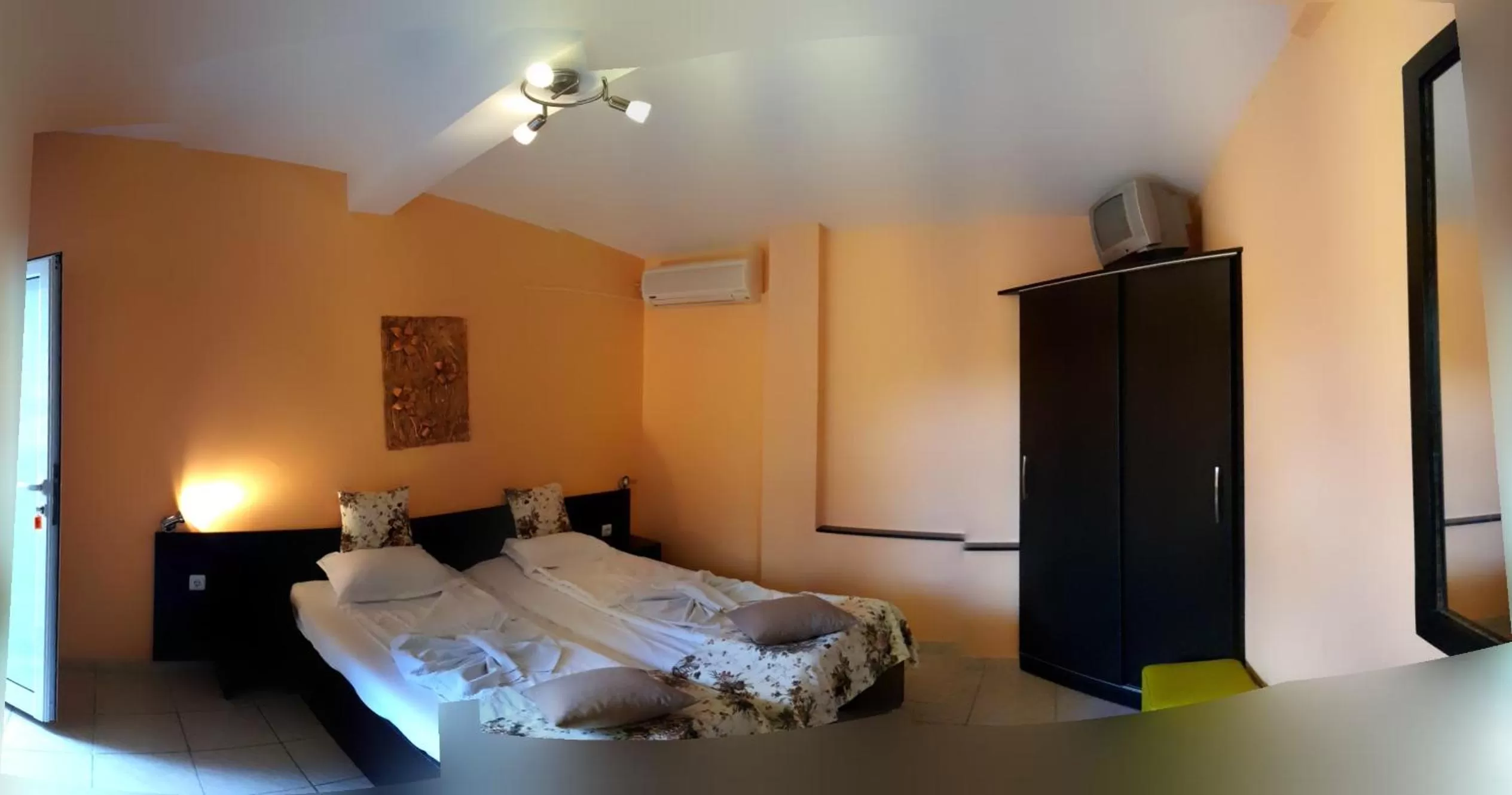 Photo of the whole room, Bed in Hotel Poseidon