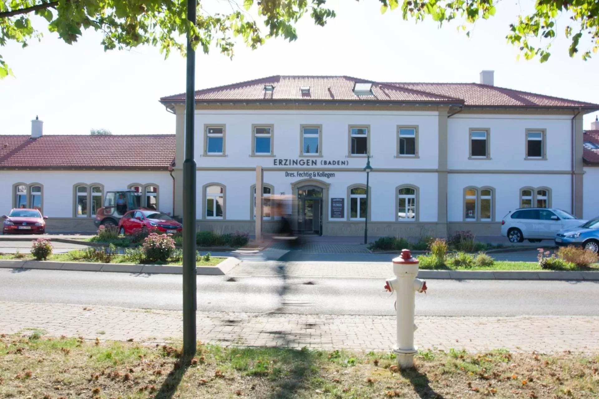 Facade/entrance in Bahnhof-Erzingen, hotel, coffee & more