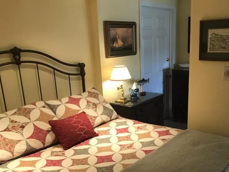 Superior Queen Room in The Inn at Stony Creek