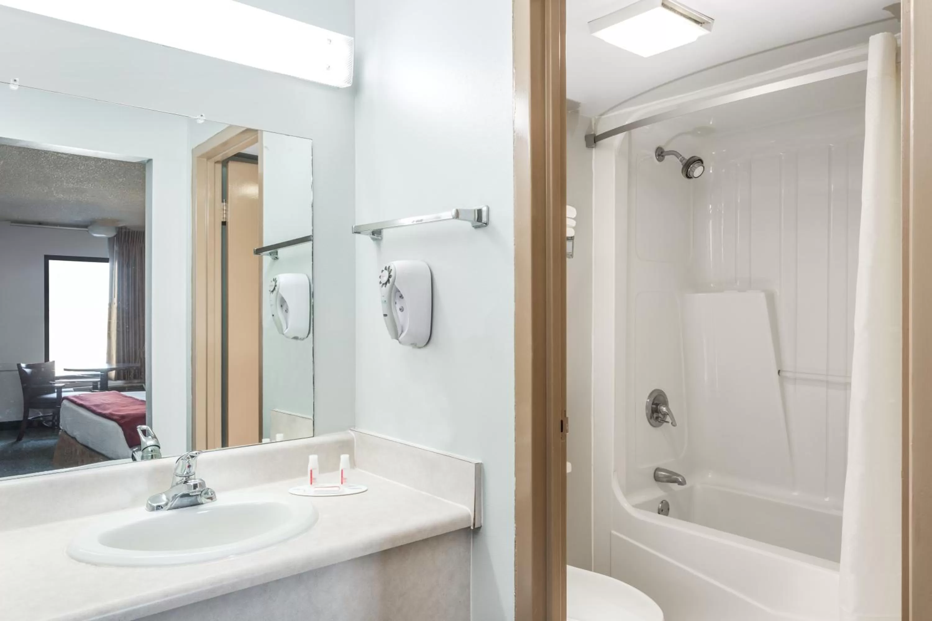 Bathroom in Super 8 by Wyndham Adel GA I-75