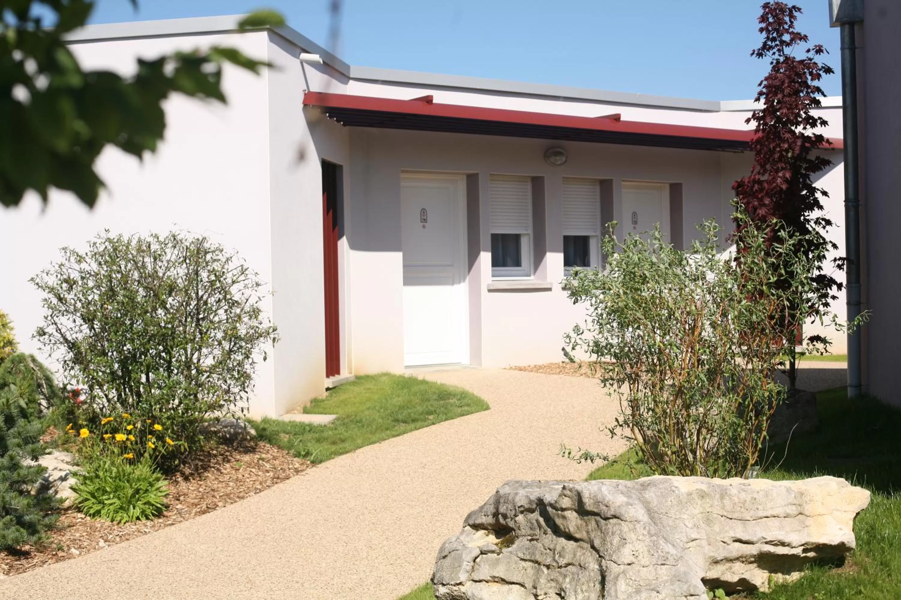 Facade/entrance in Charme Hôtel, Montbéliard Sud